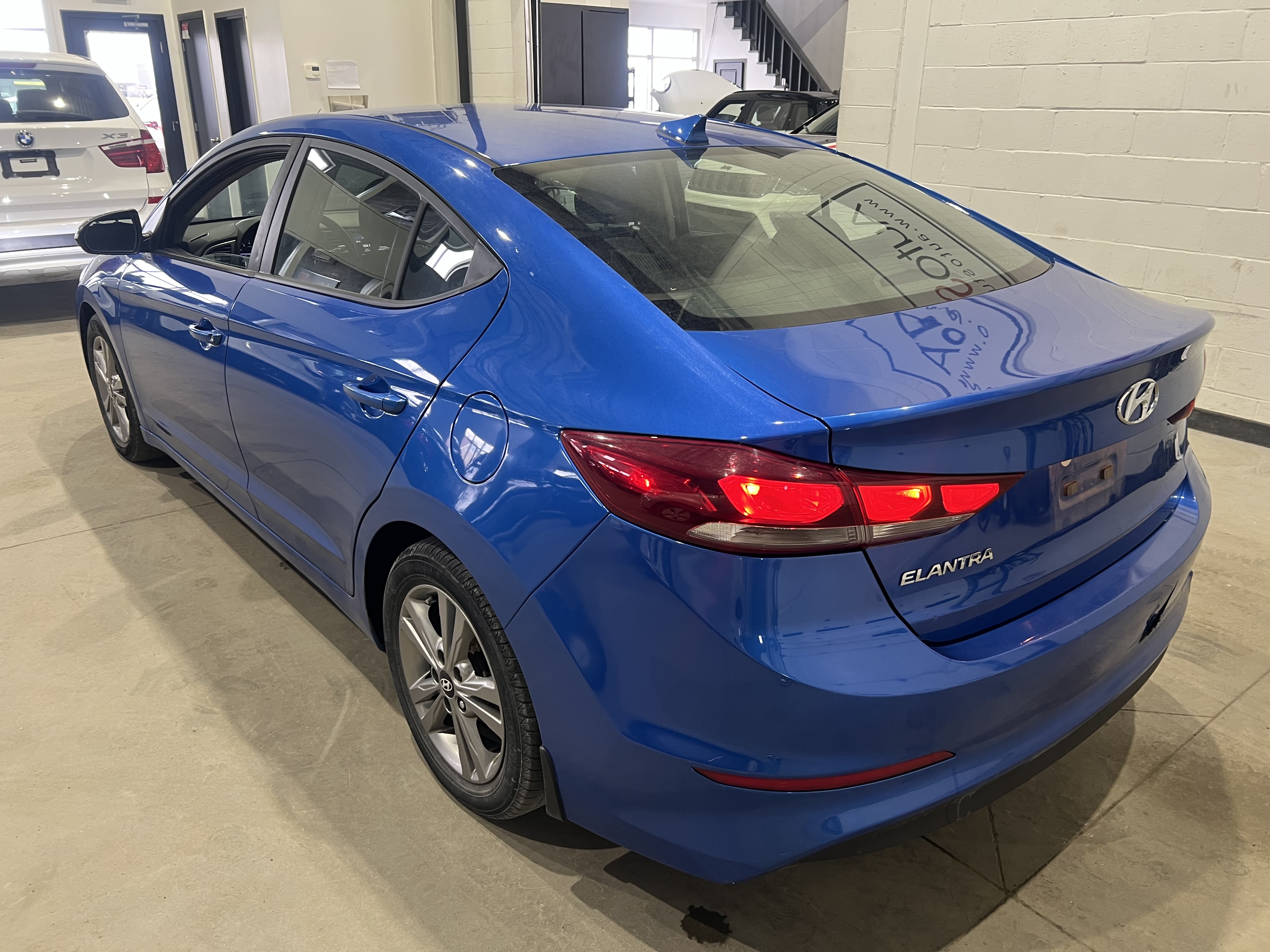 HYUNDAI ELANTRA 2018 - 3