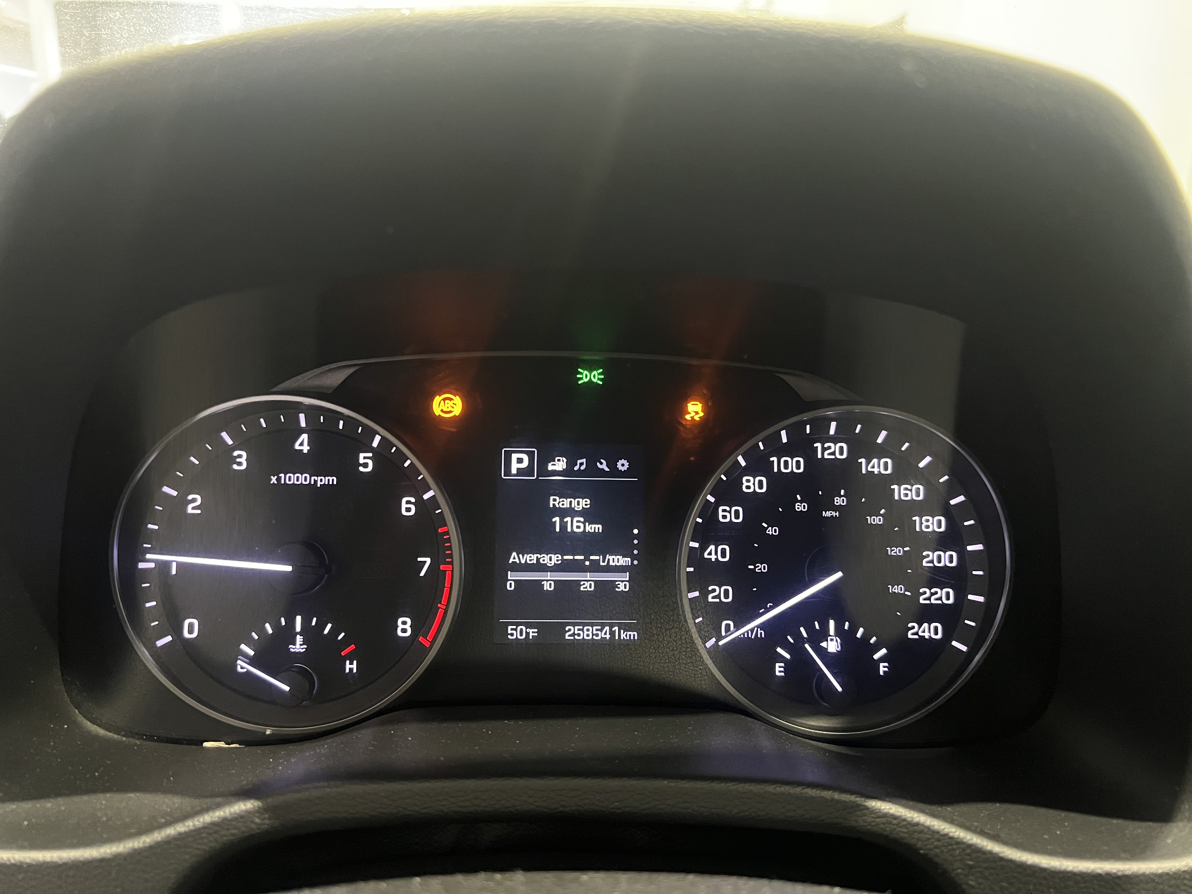 HYUNDAI ELANTRA 2018 - 9