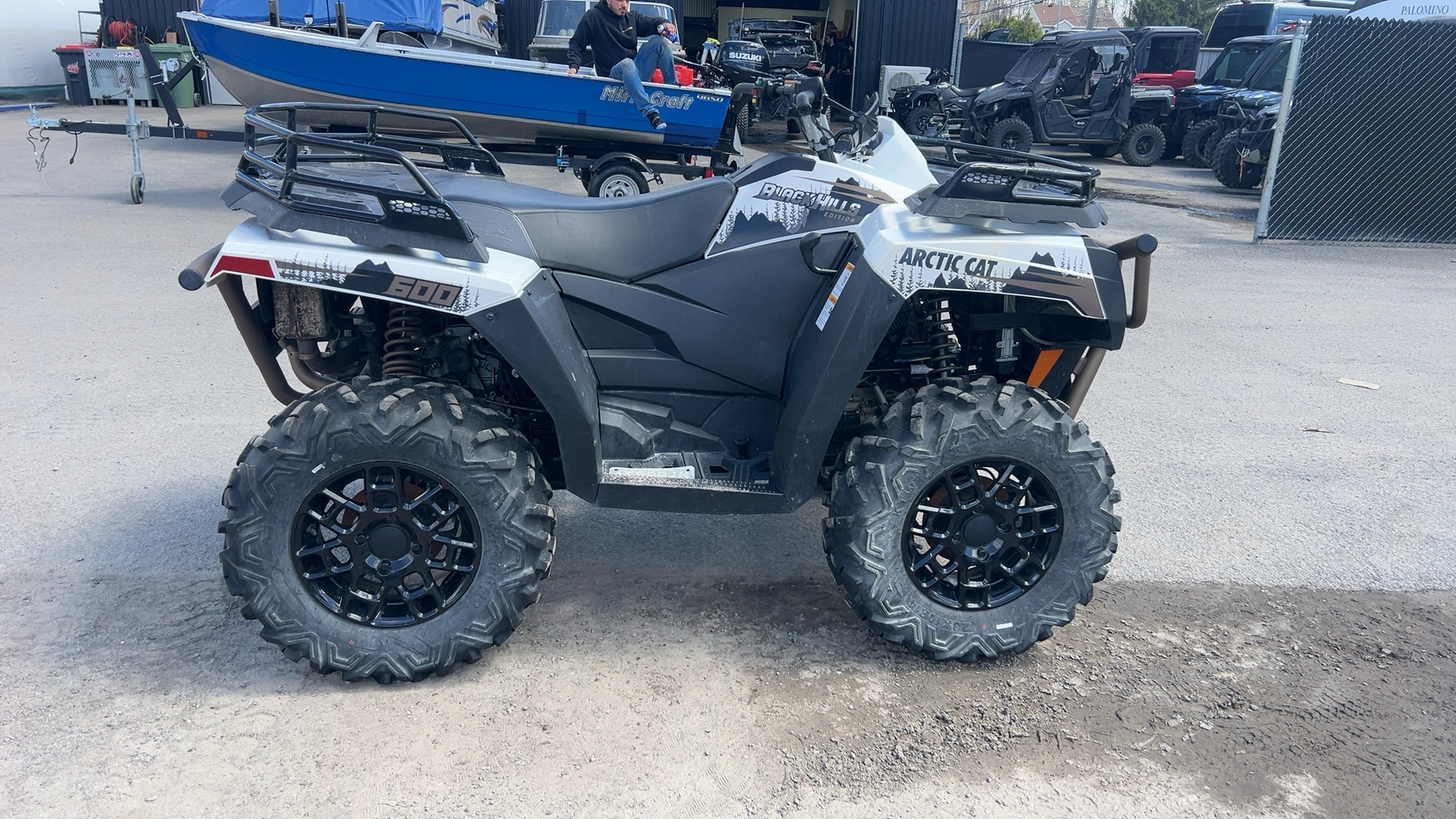 2023 ARCTIC CAT ALTERRA BLACK HILLS