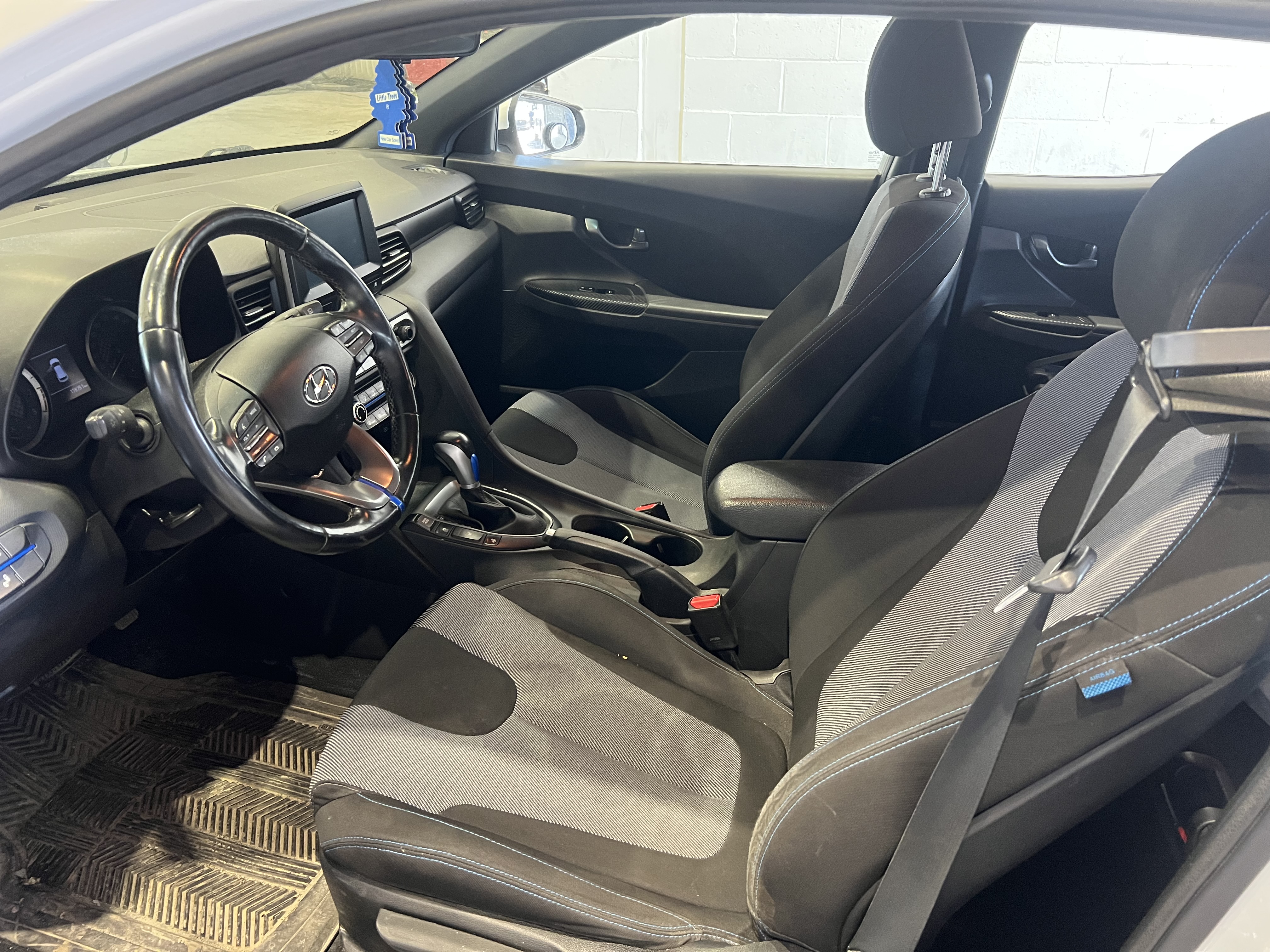 2019 Hyundai Veloster 2.0 GL