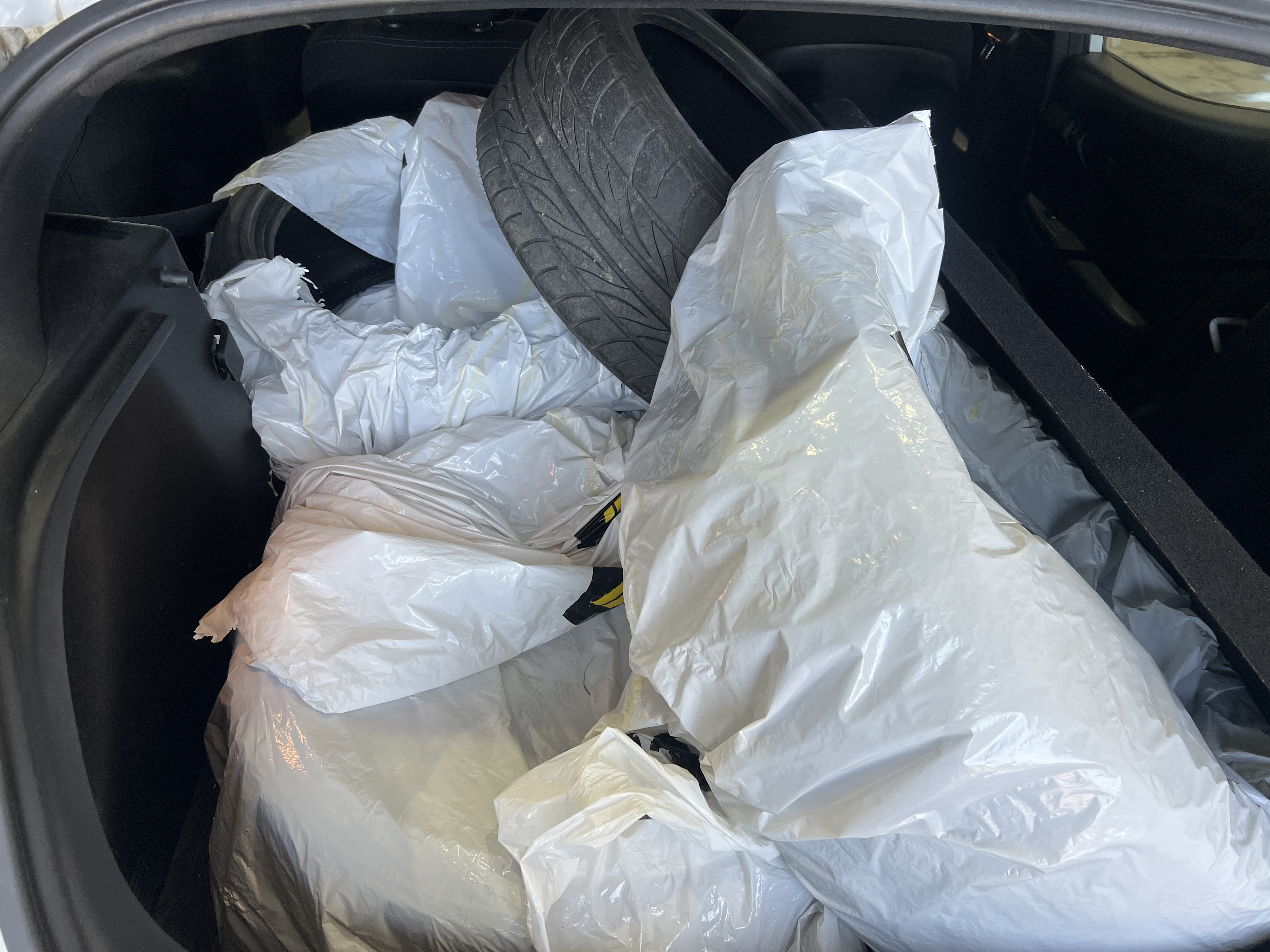HYUNDAI VELOSTER 2019 - 11