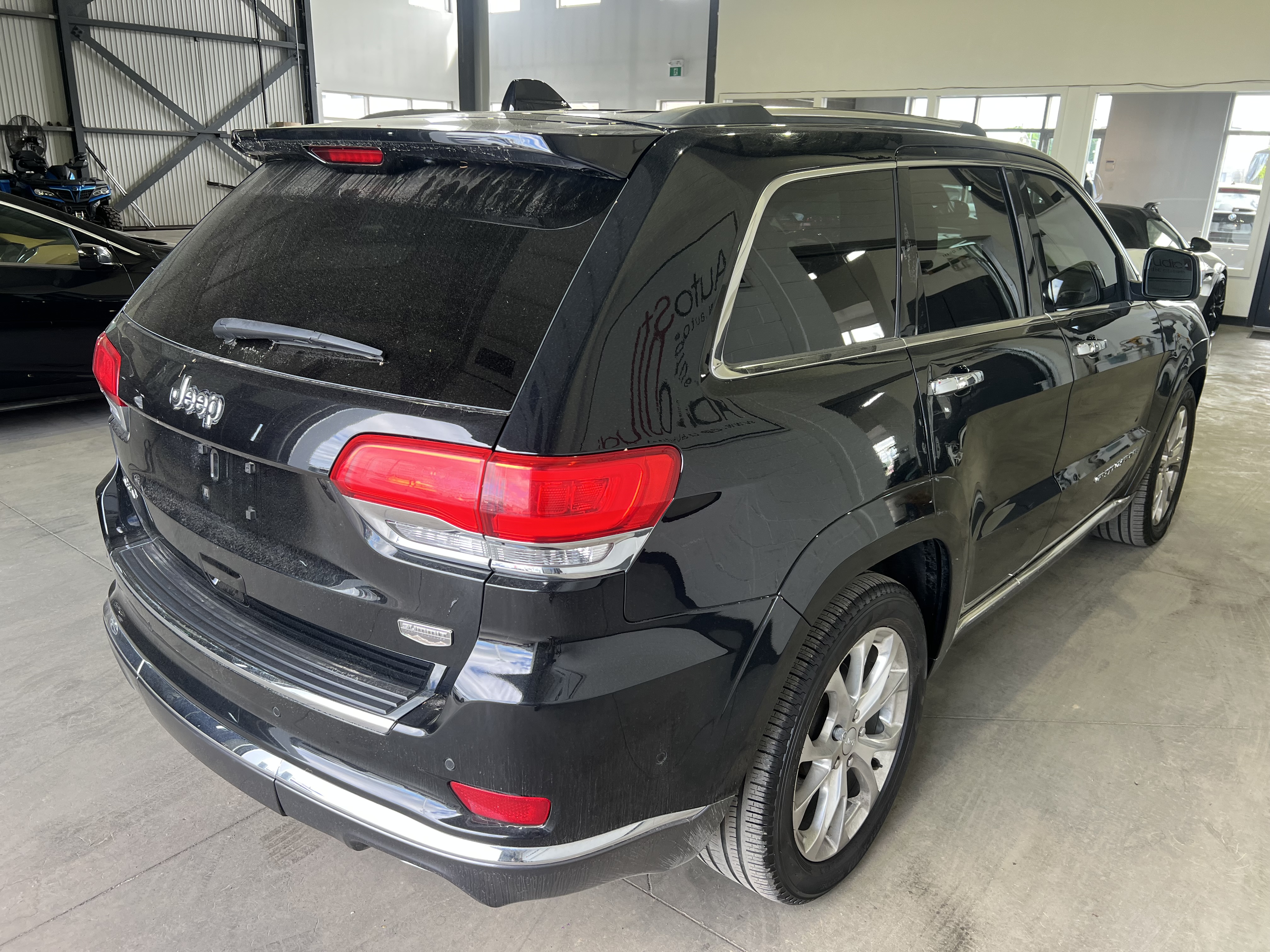 2021 Jeep Grand Cherokee Summit