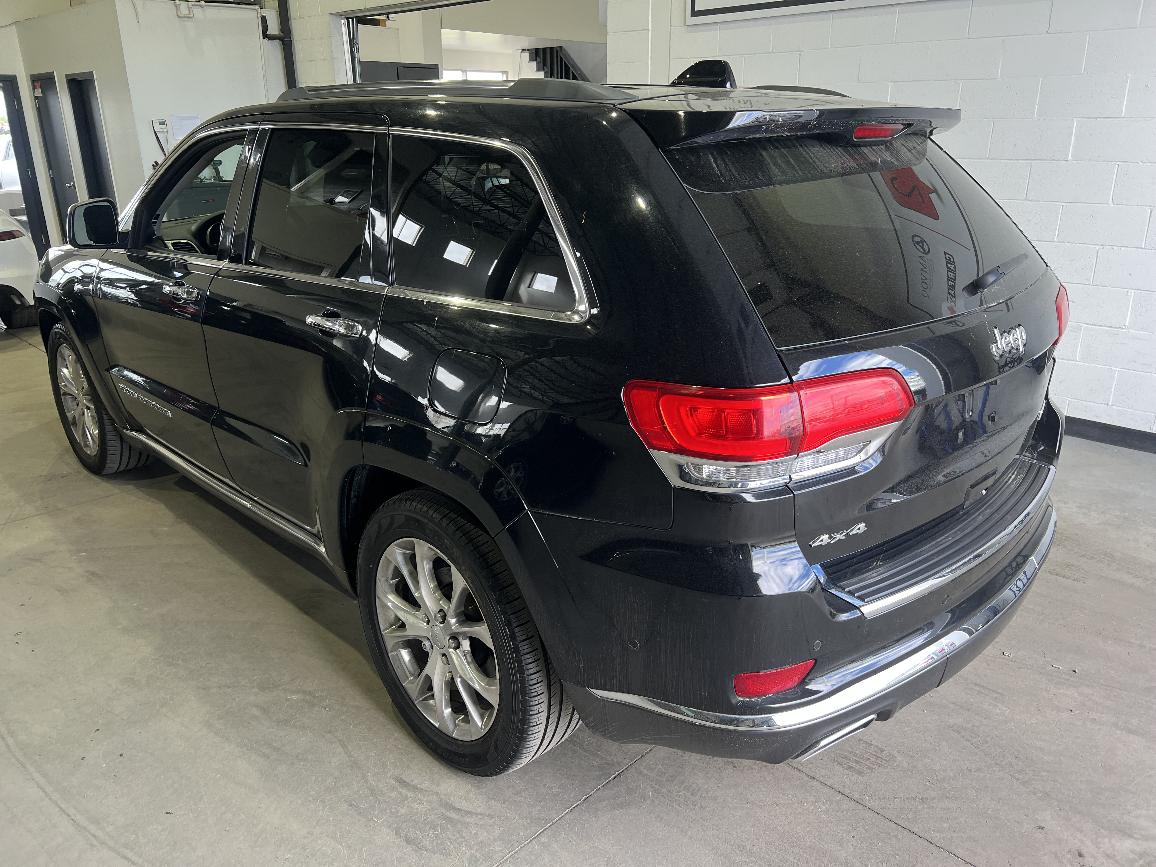 2021 Jeep Grand Cherokee Summit