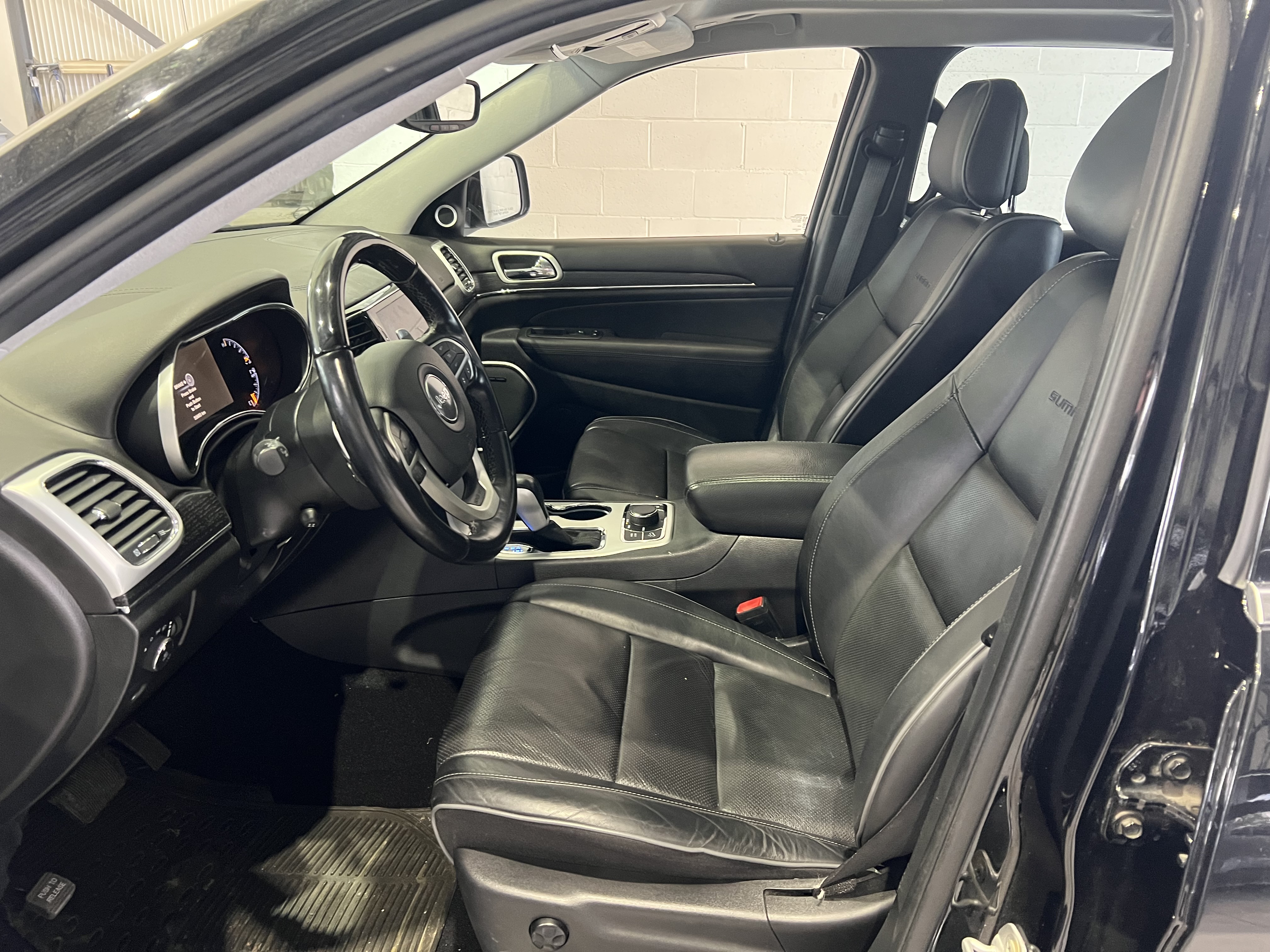 2021 Jeep Grand Cherokee Summit