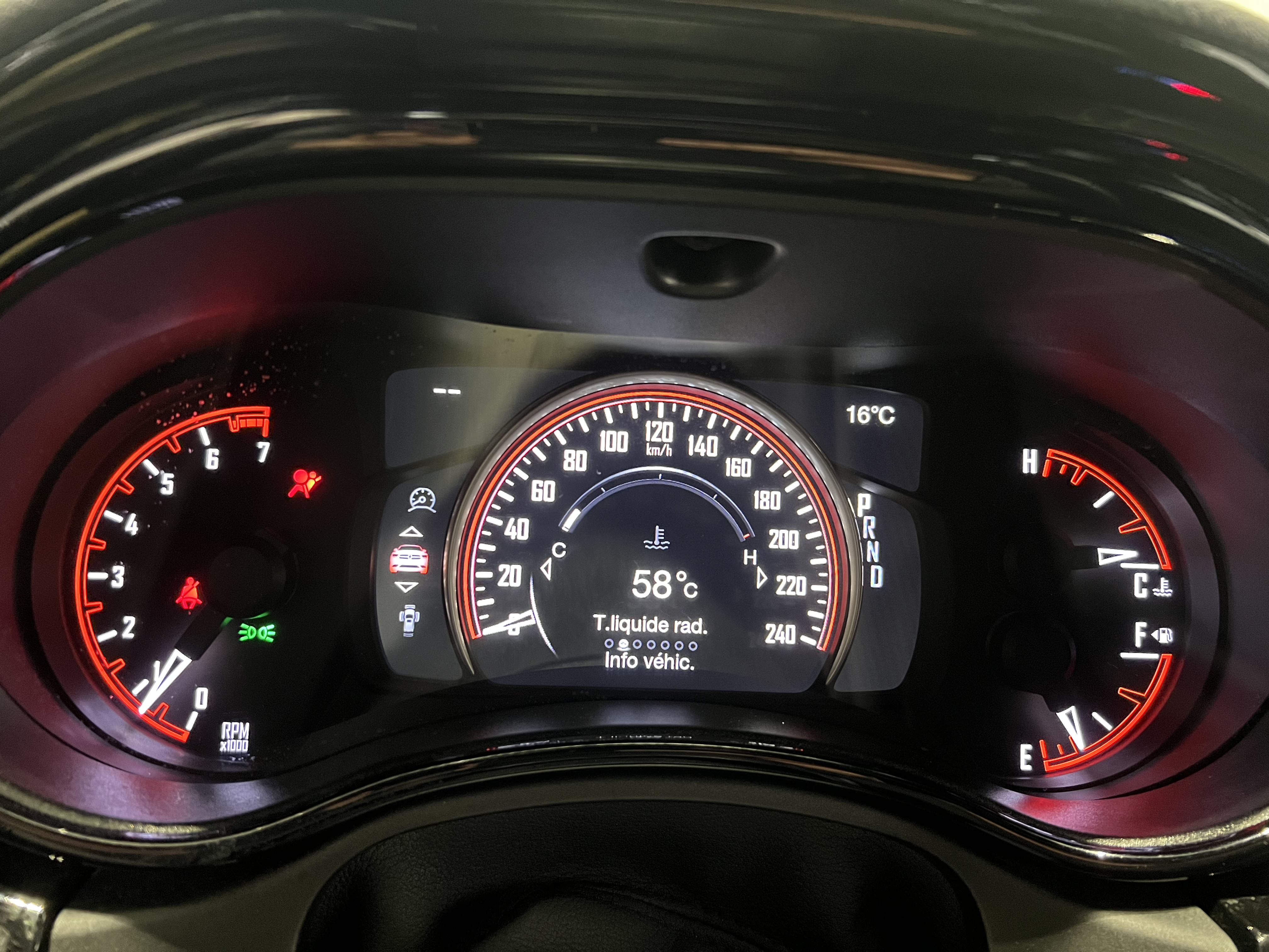 DODGE DURANGO 2023 - 9