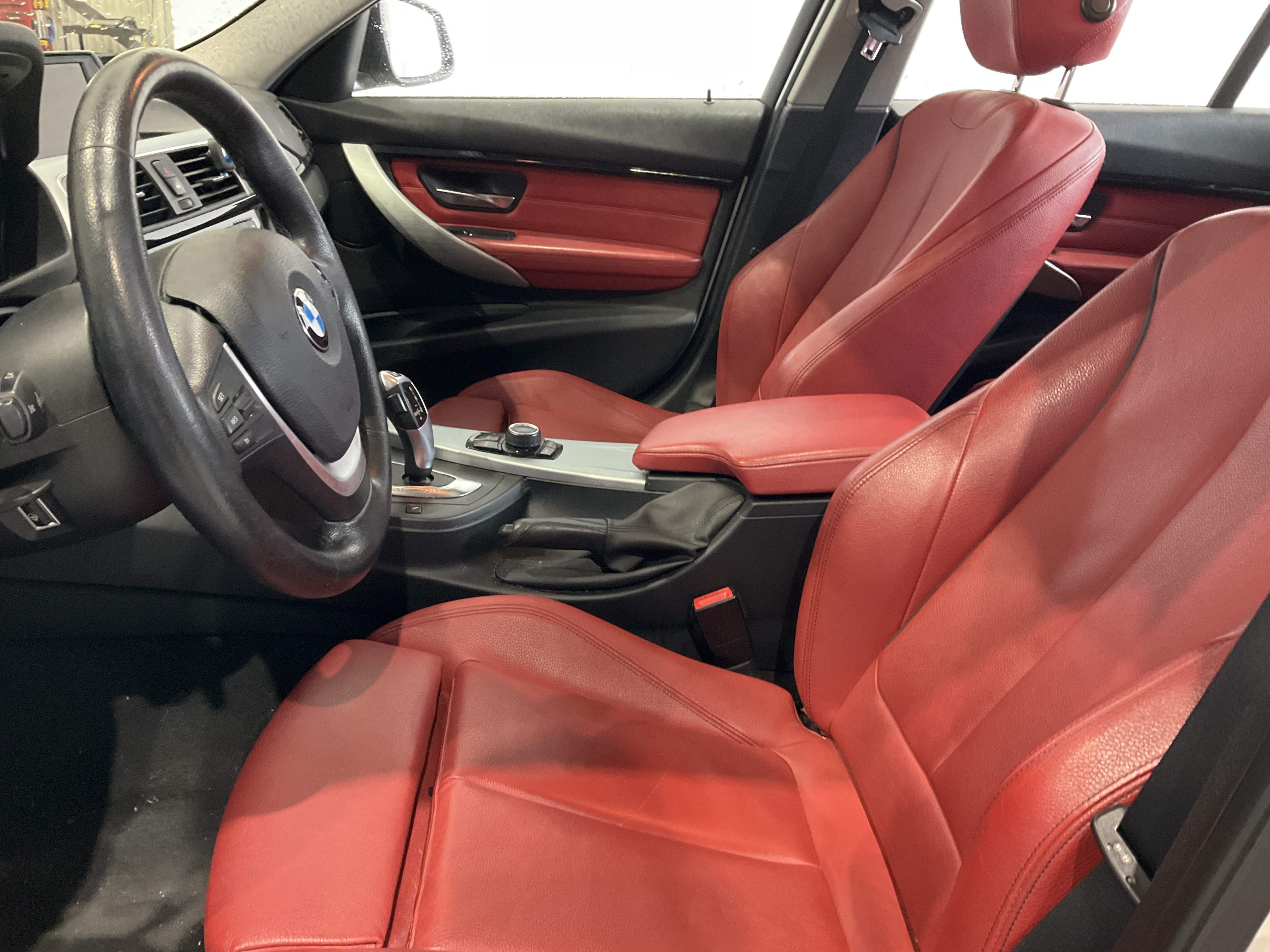 BMW 3 SERIES 2016 - 6