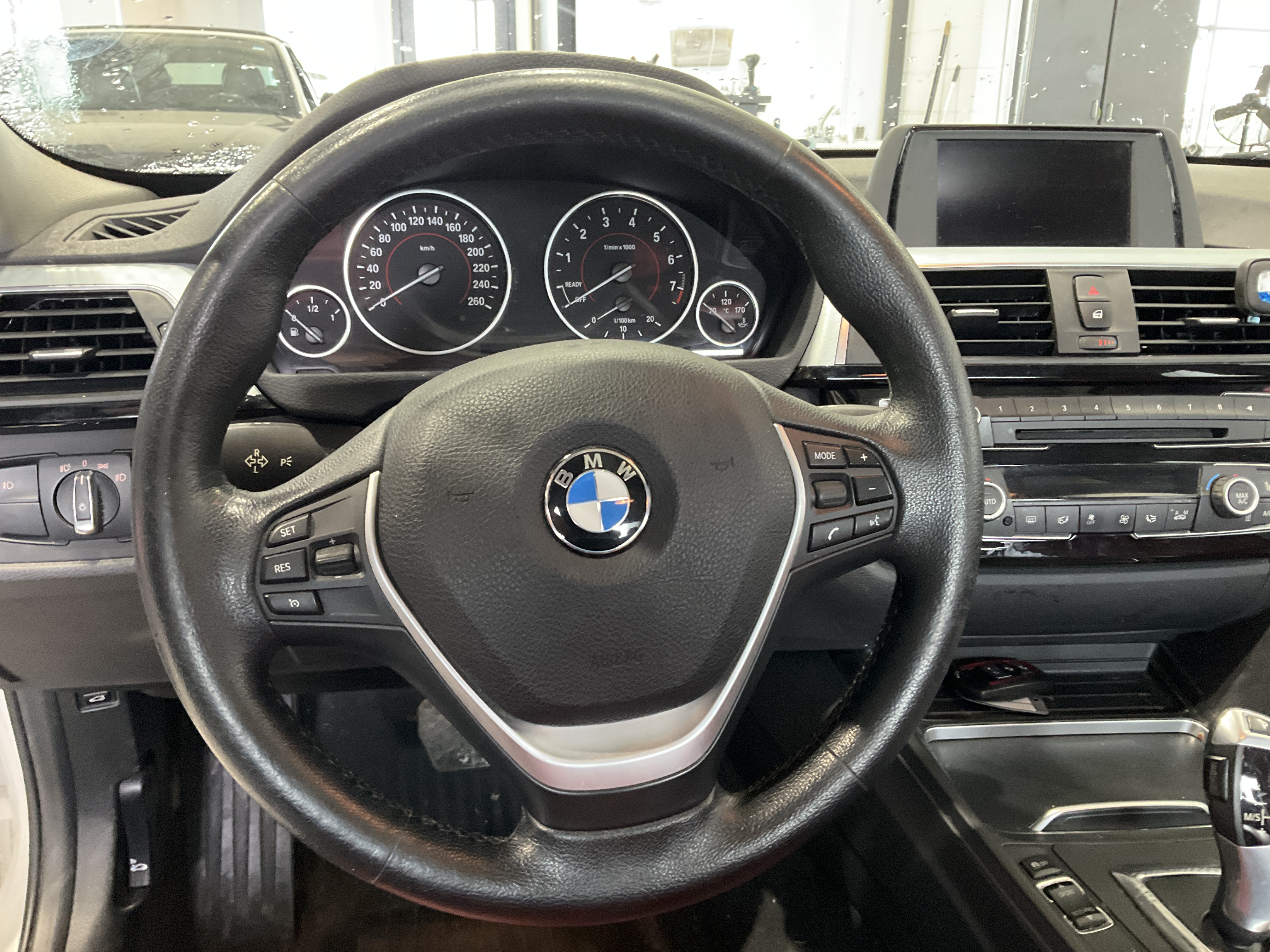 BMW 3 SERIES 2016 - 7
