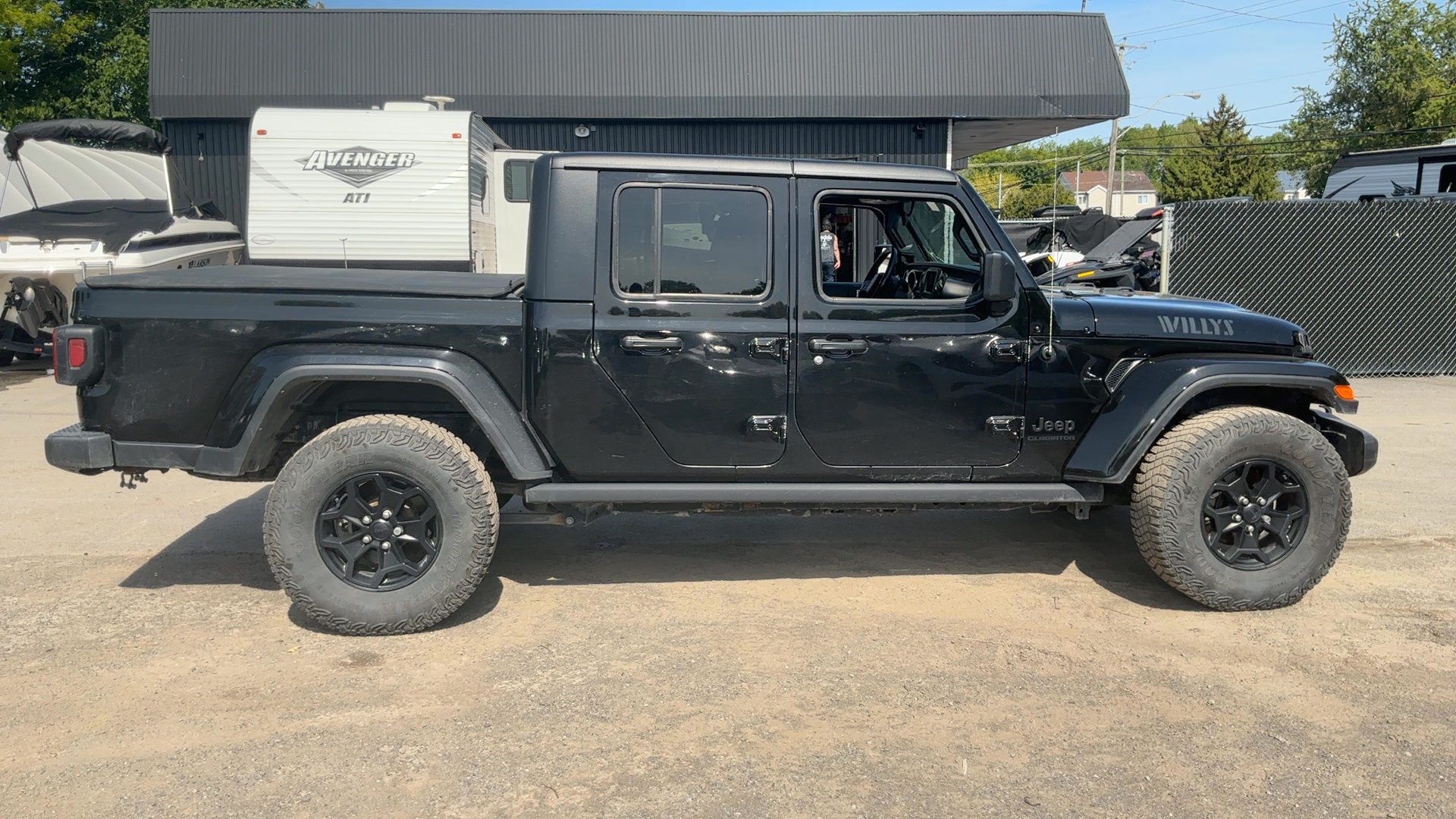2022 Jeep Gladiator Willys