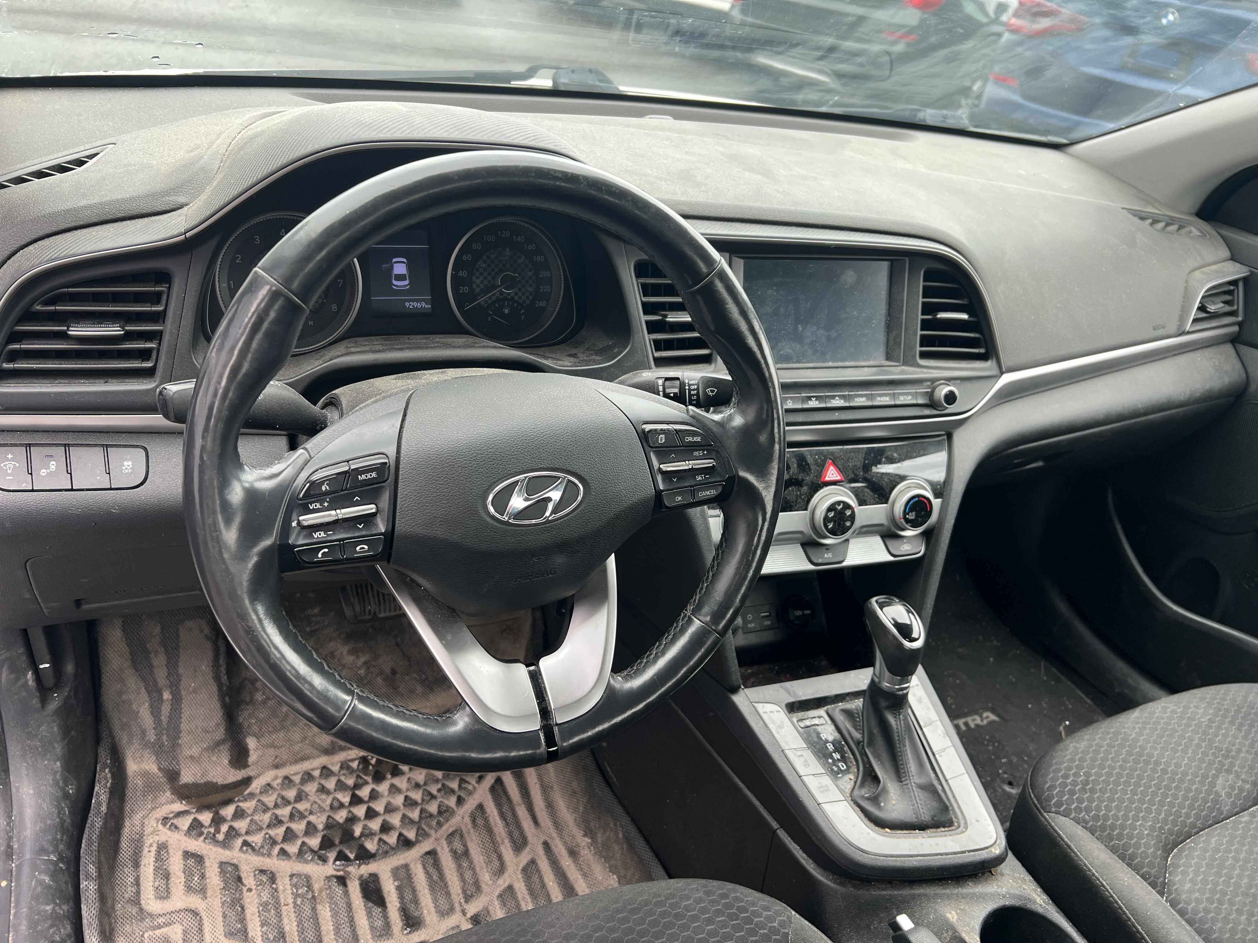 HYUNDAI ELANTRA 2019 - 7