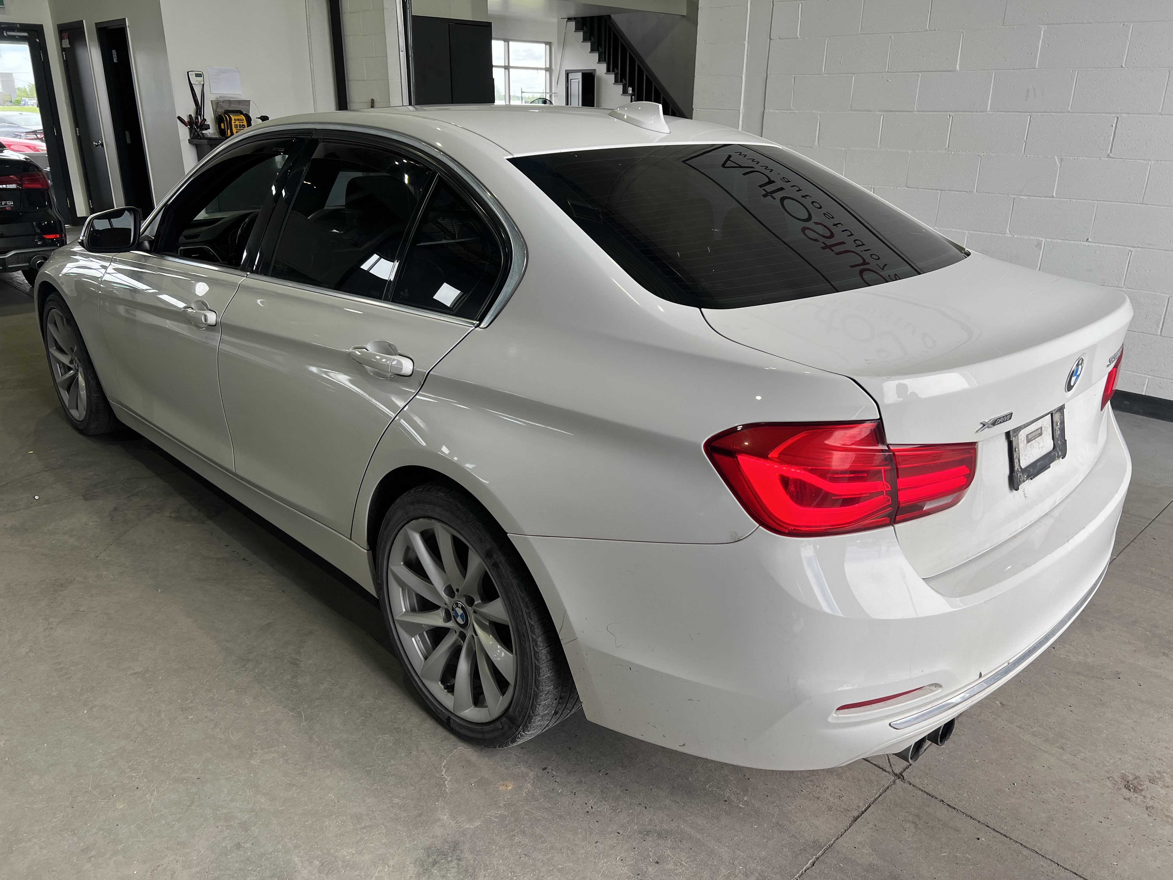 BMW 3 SERIES 2017 - 3