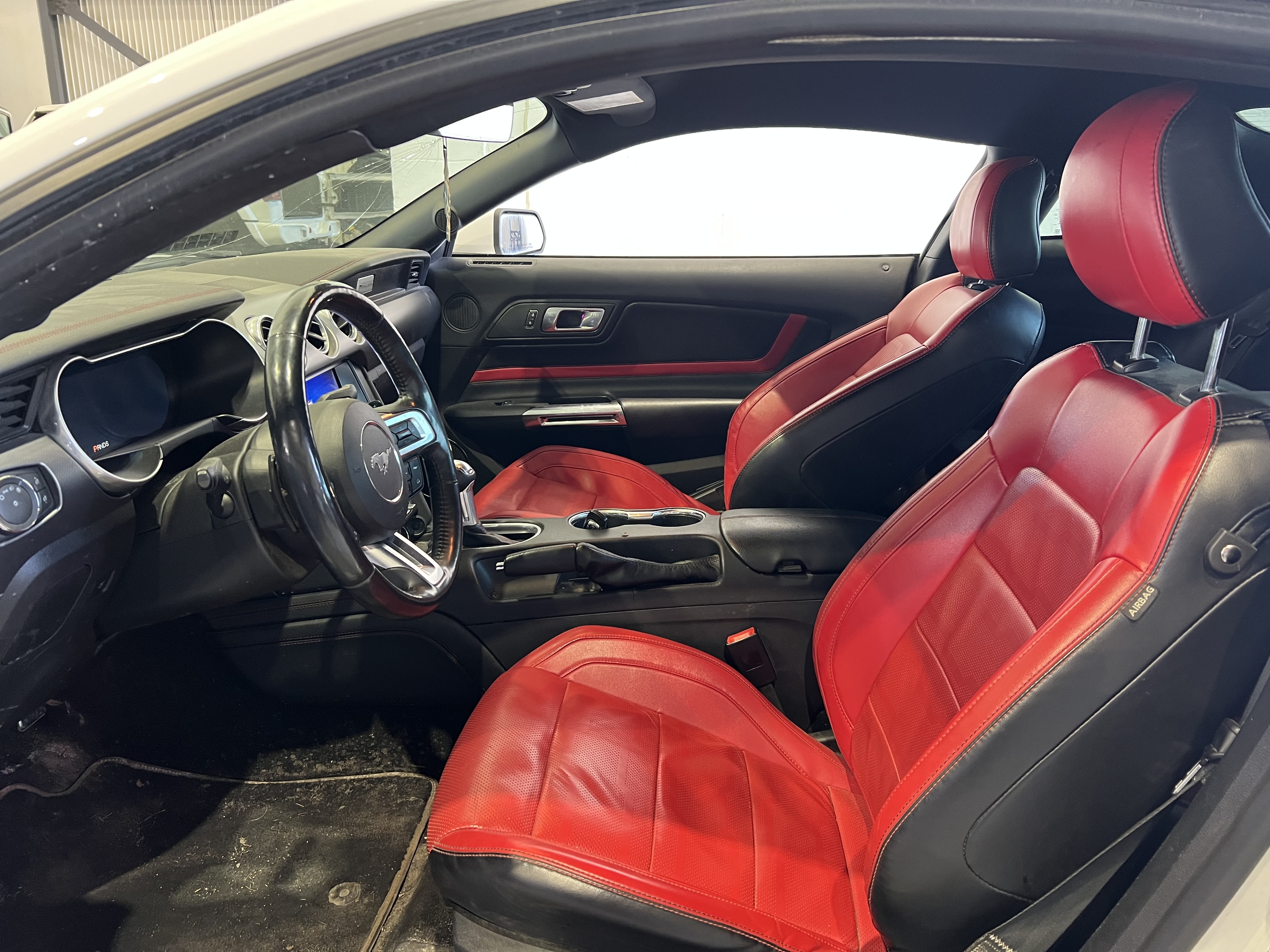 FORD MUSTANG 2021 - 5