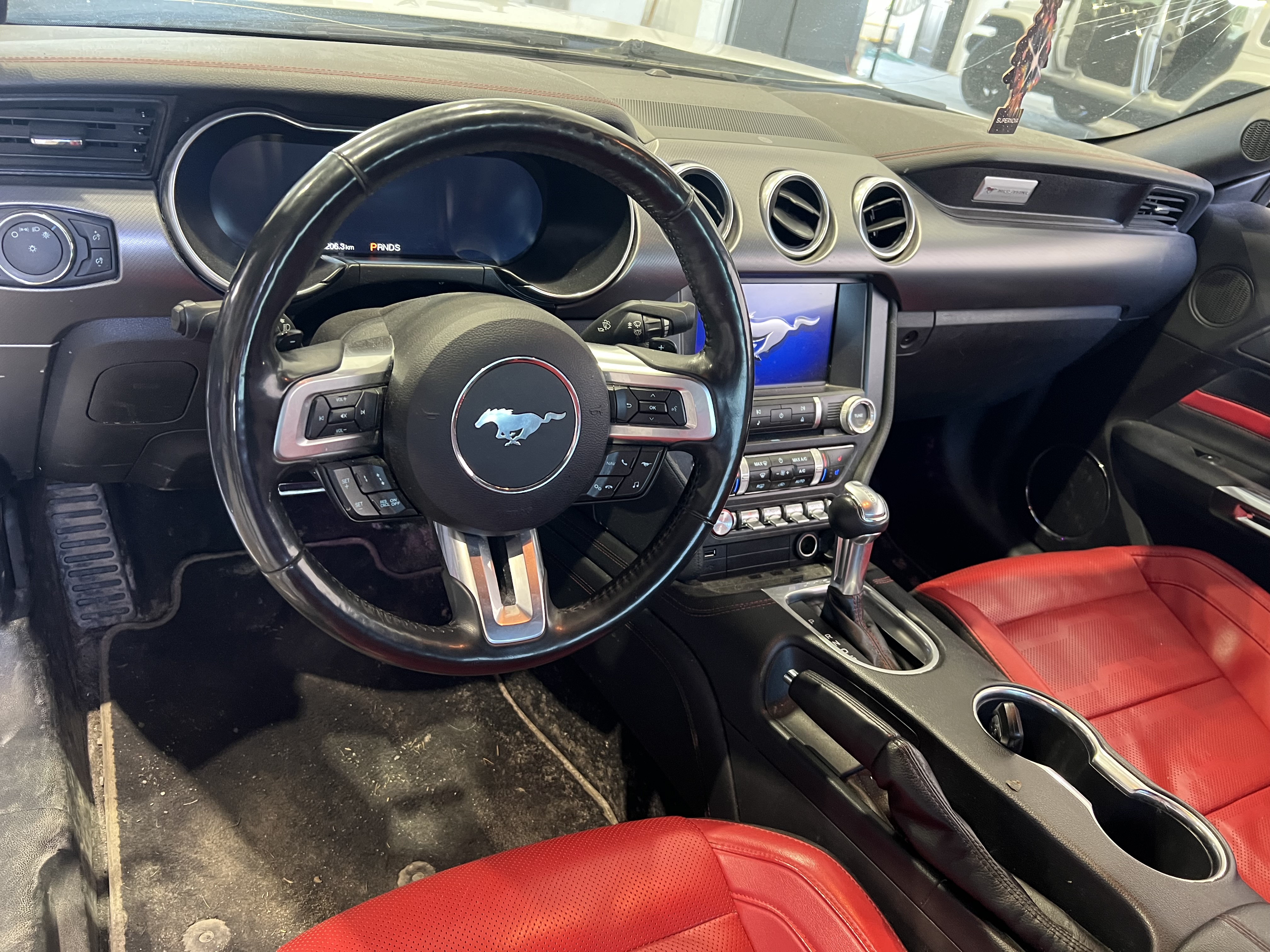 FORD MUSTANG 2021 - 6