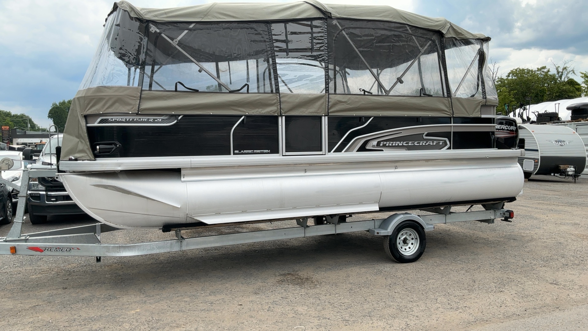 2018 PRINCECRAFT SPORTSFISHER 21