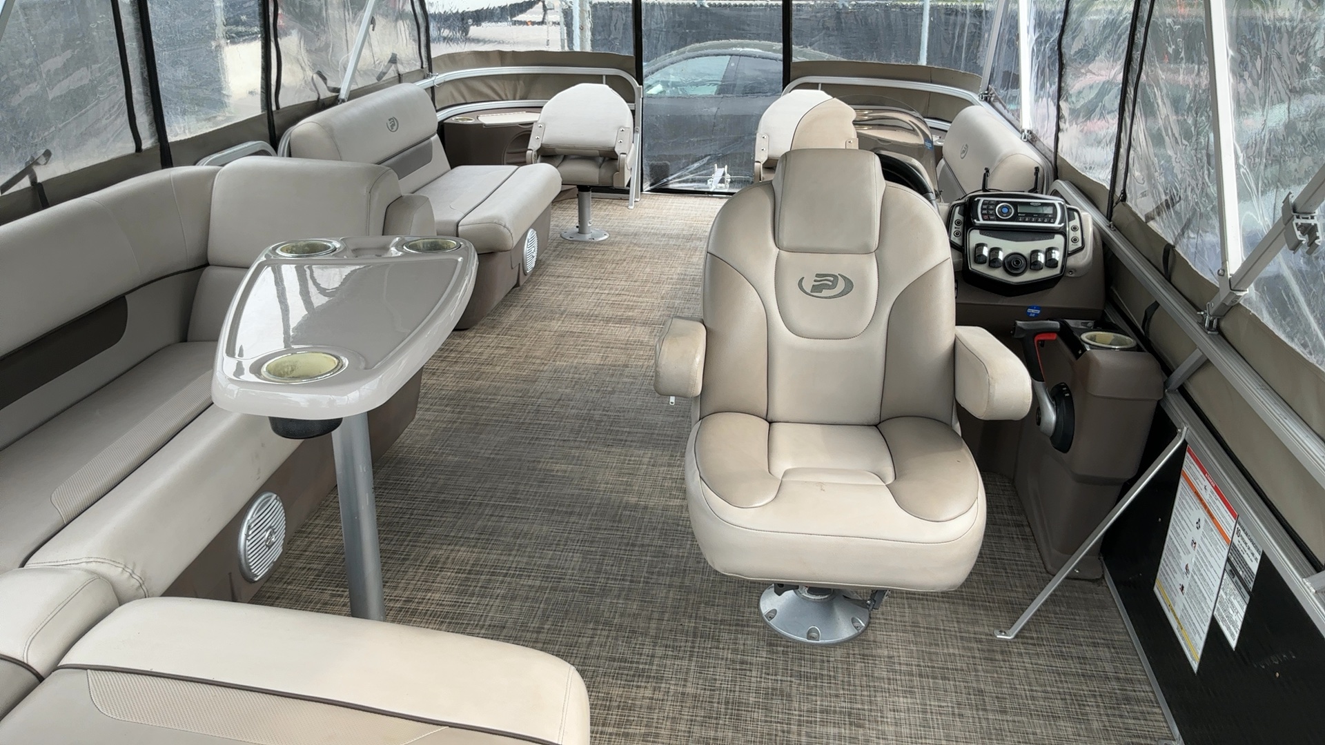 2018 PRINCECRAFT SPORTSFISHER 21