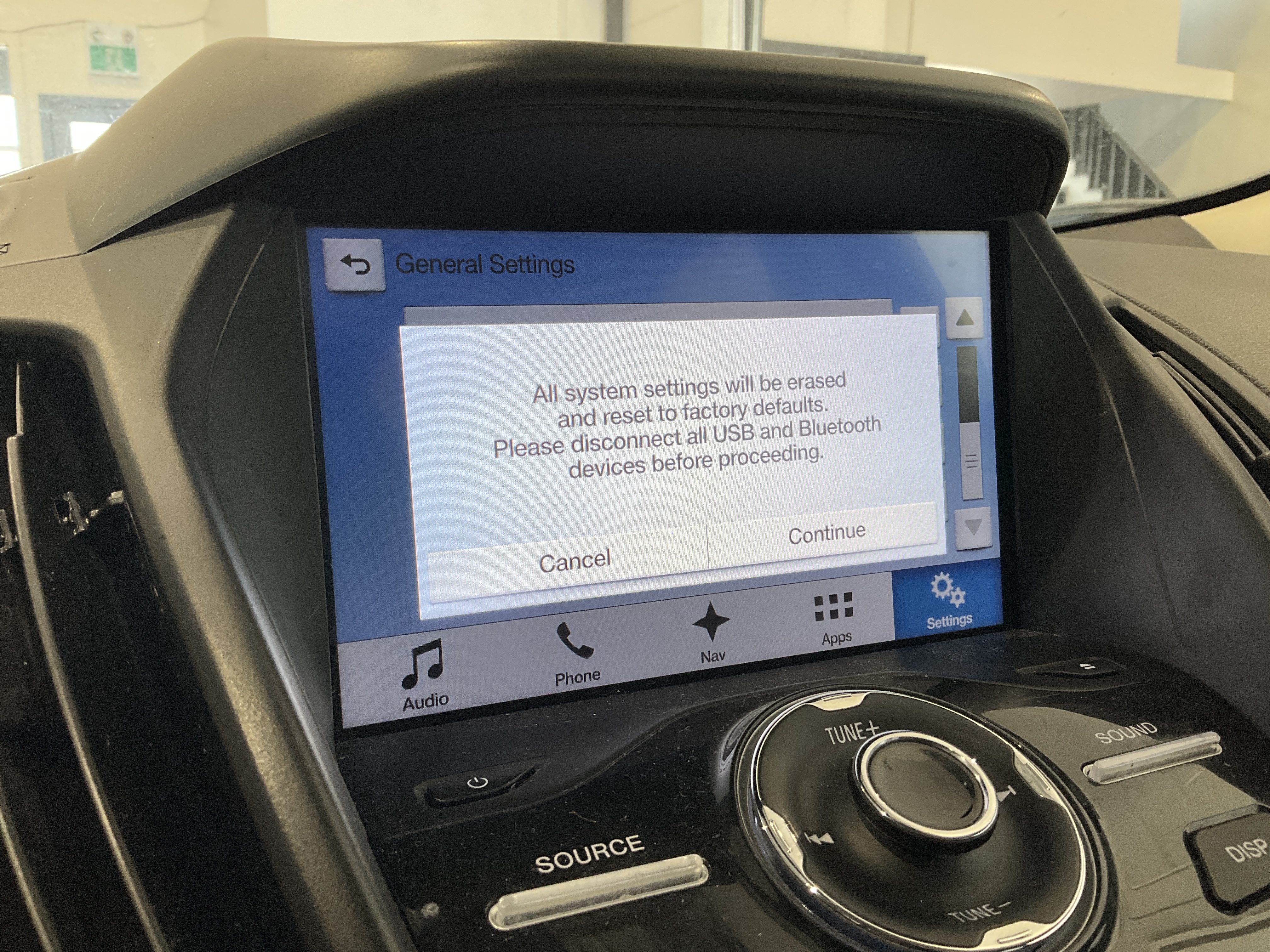 FORD ESCAPE 2018 - 11