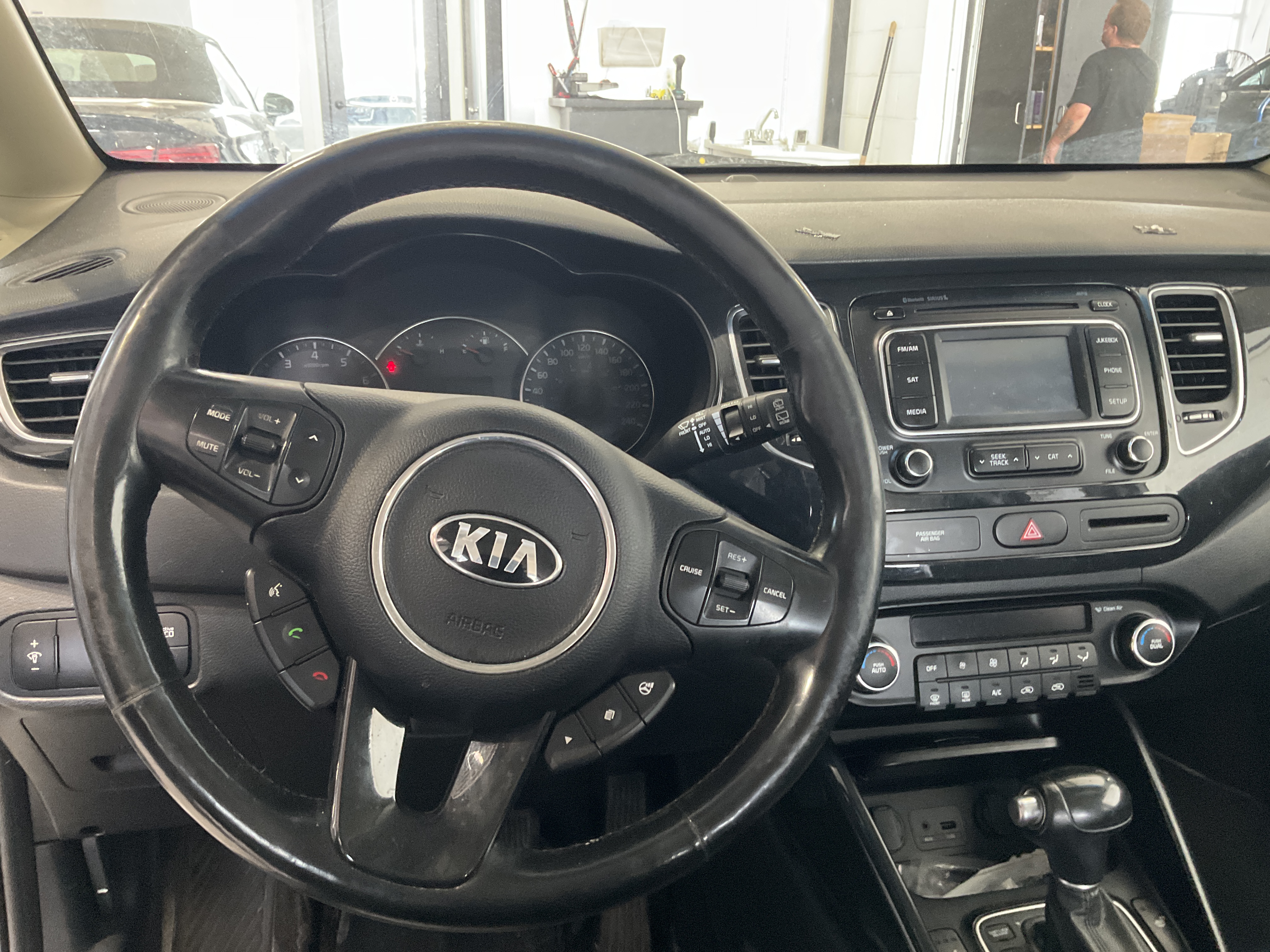 2014 Kia Rondo