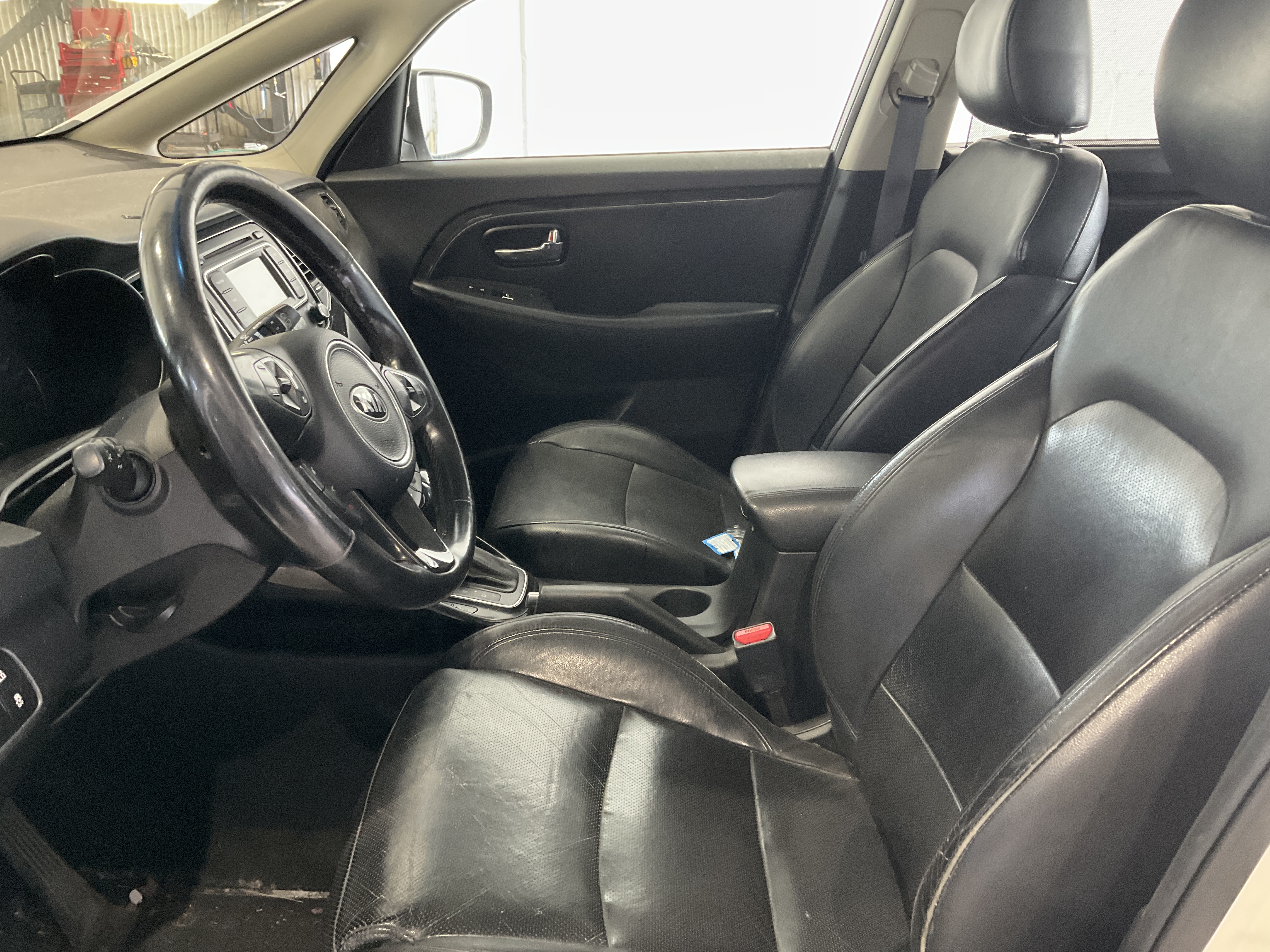 2014 Kia Rondo