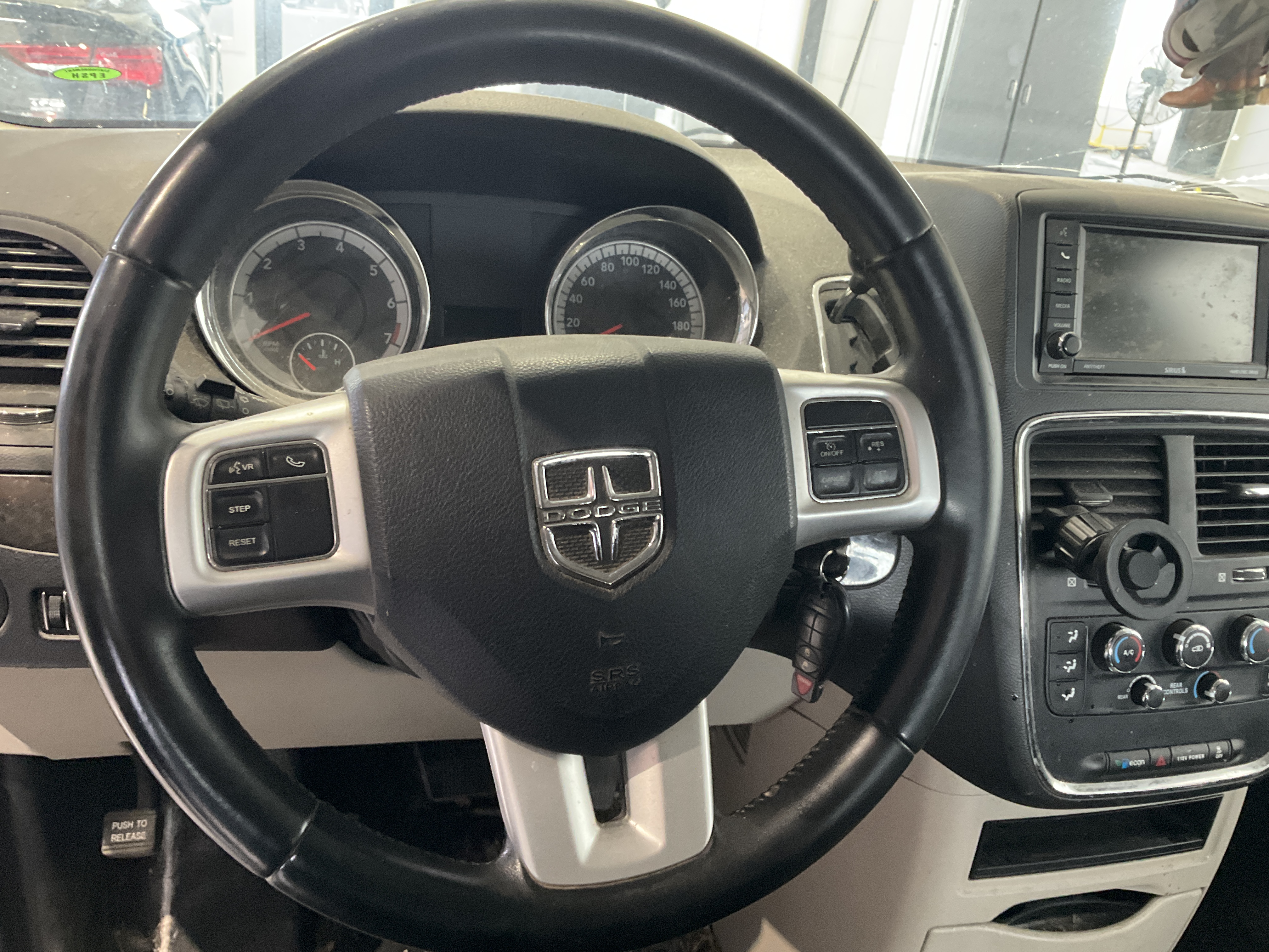 DODGE GRAND CARAVAN 2016 - 6