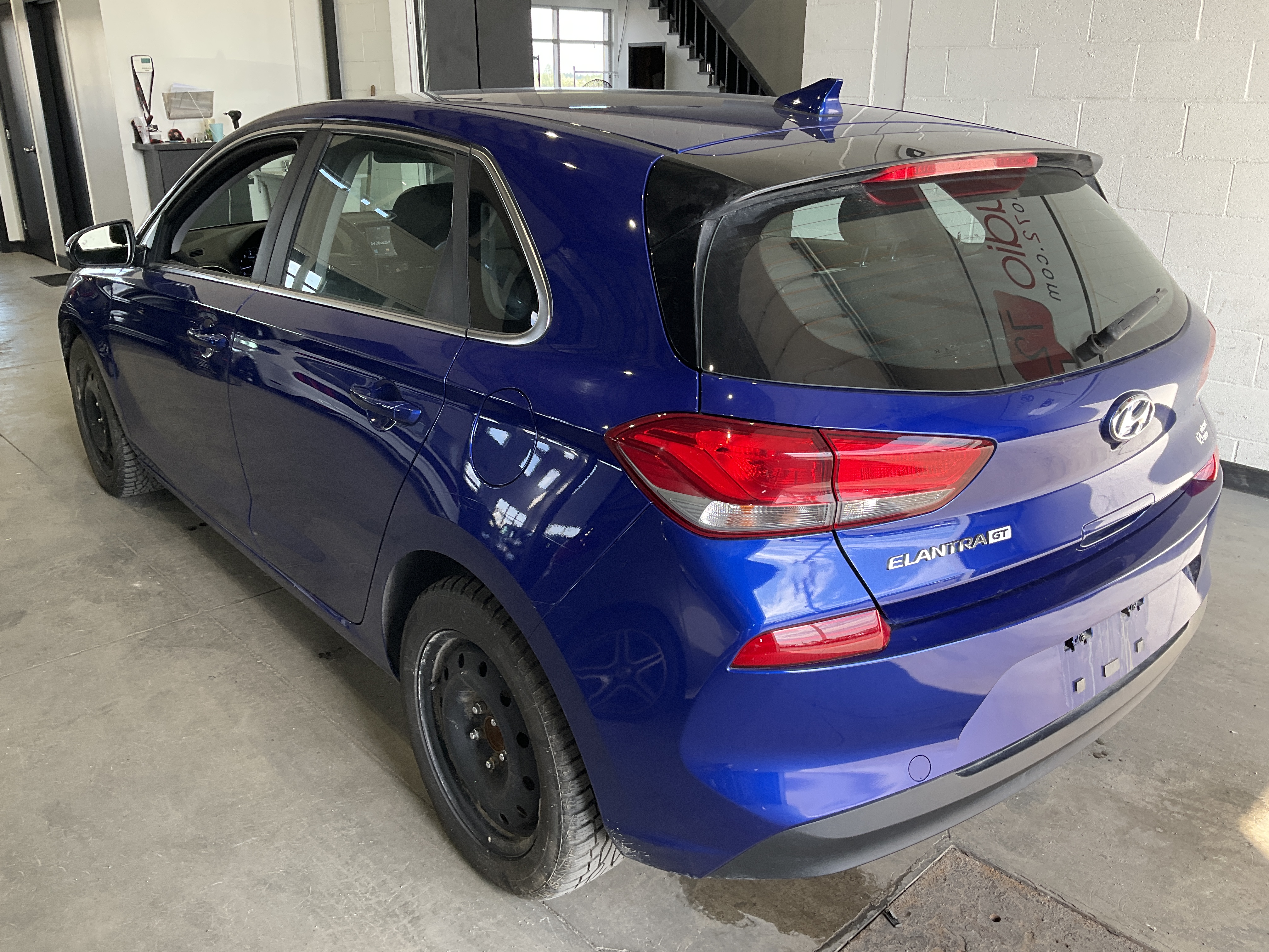 HYUNDAI ELANTRA GT 2019 - 3