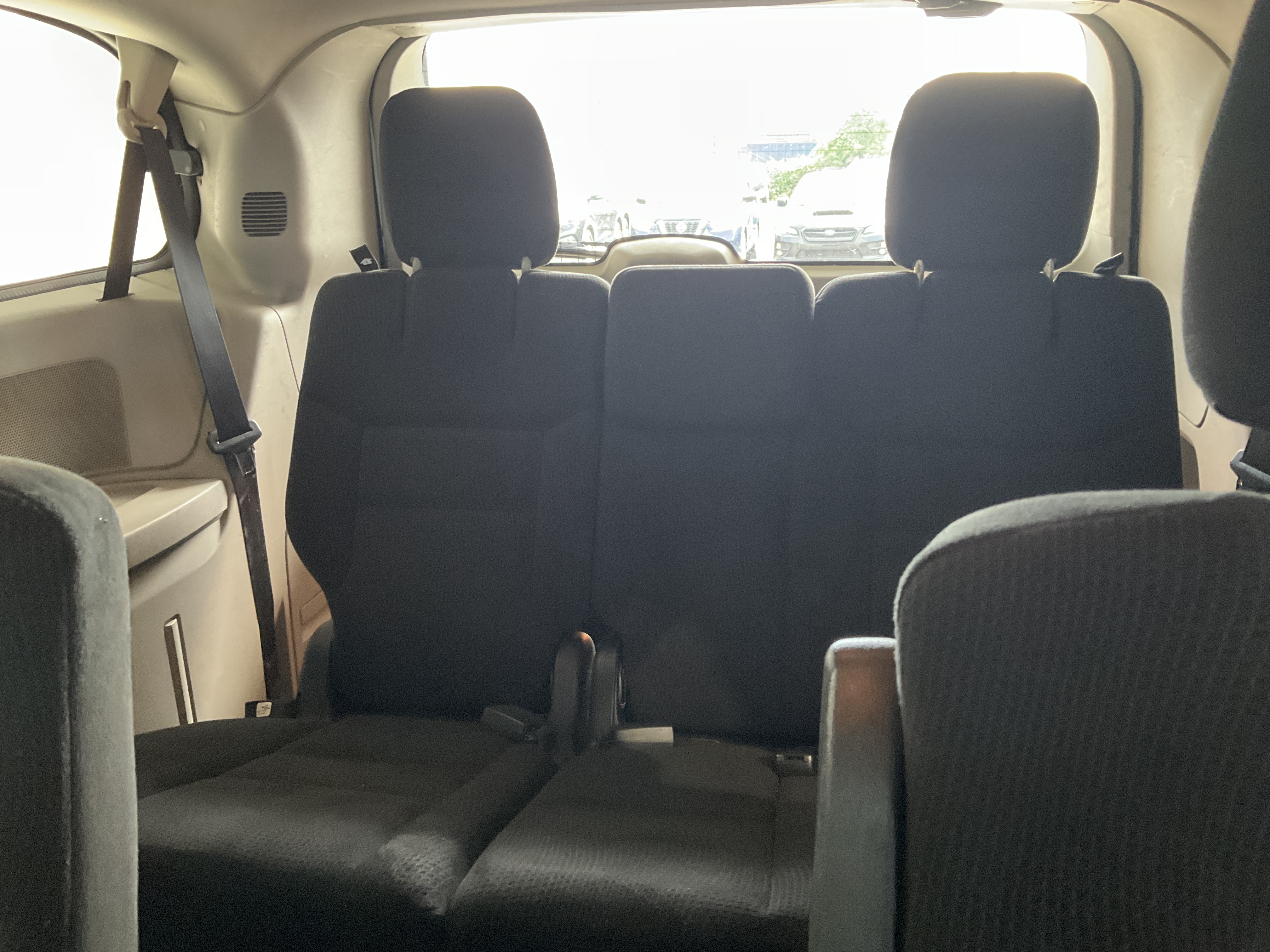 DODGE GRAND CARAVAN 2015 - 9