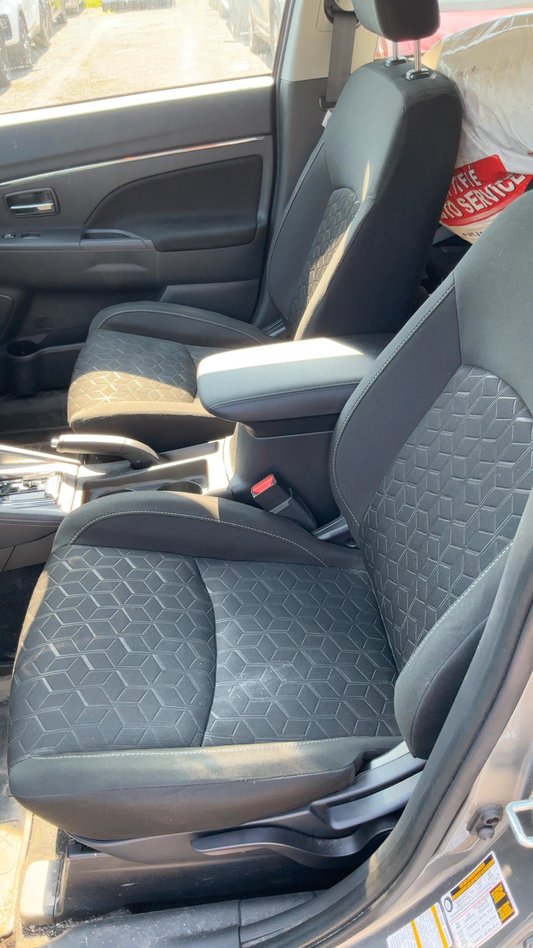 2025 Mitsubishi RVR