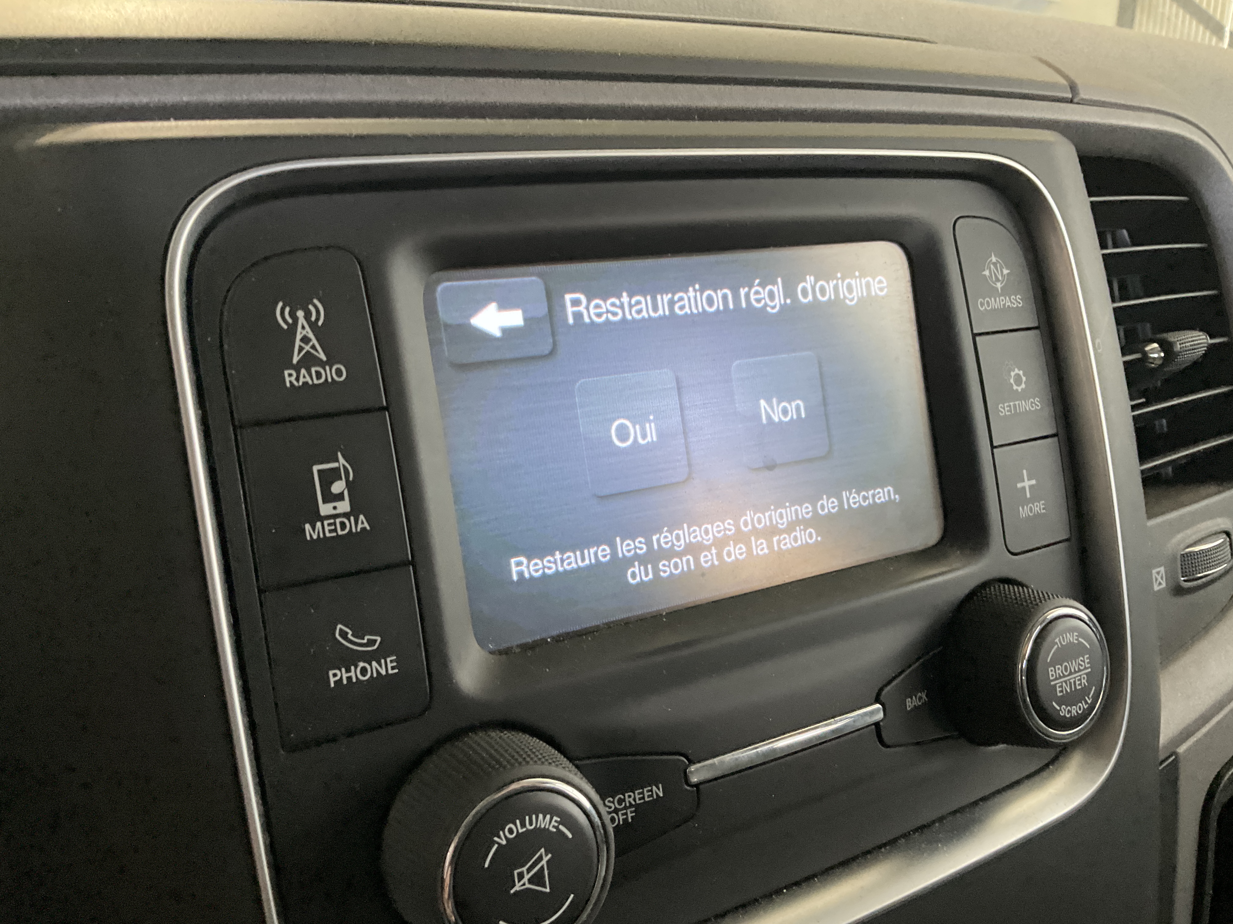 RAM 1500 CLASSIC 2019 - 11