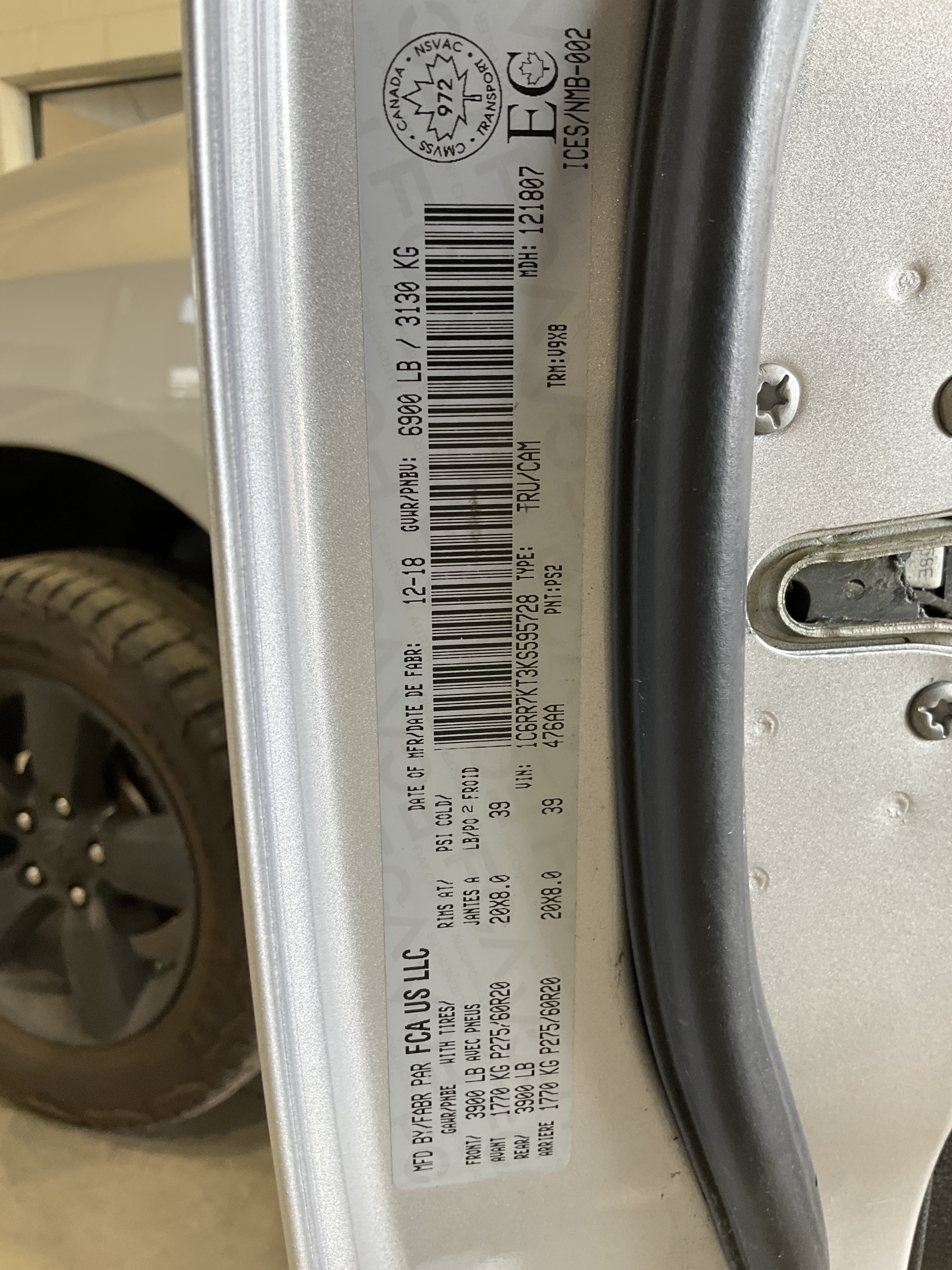 RAM 1500 CLASSIC 2019 - 12