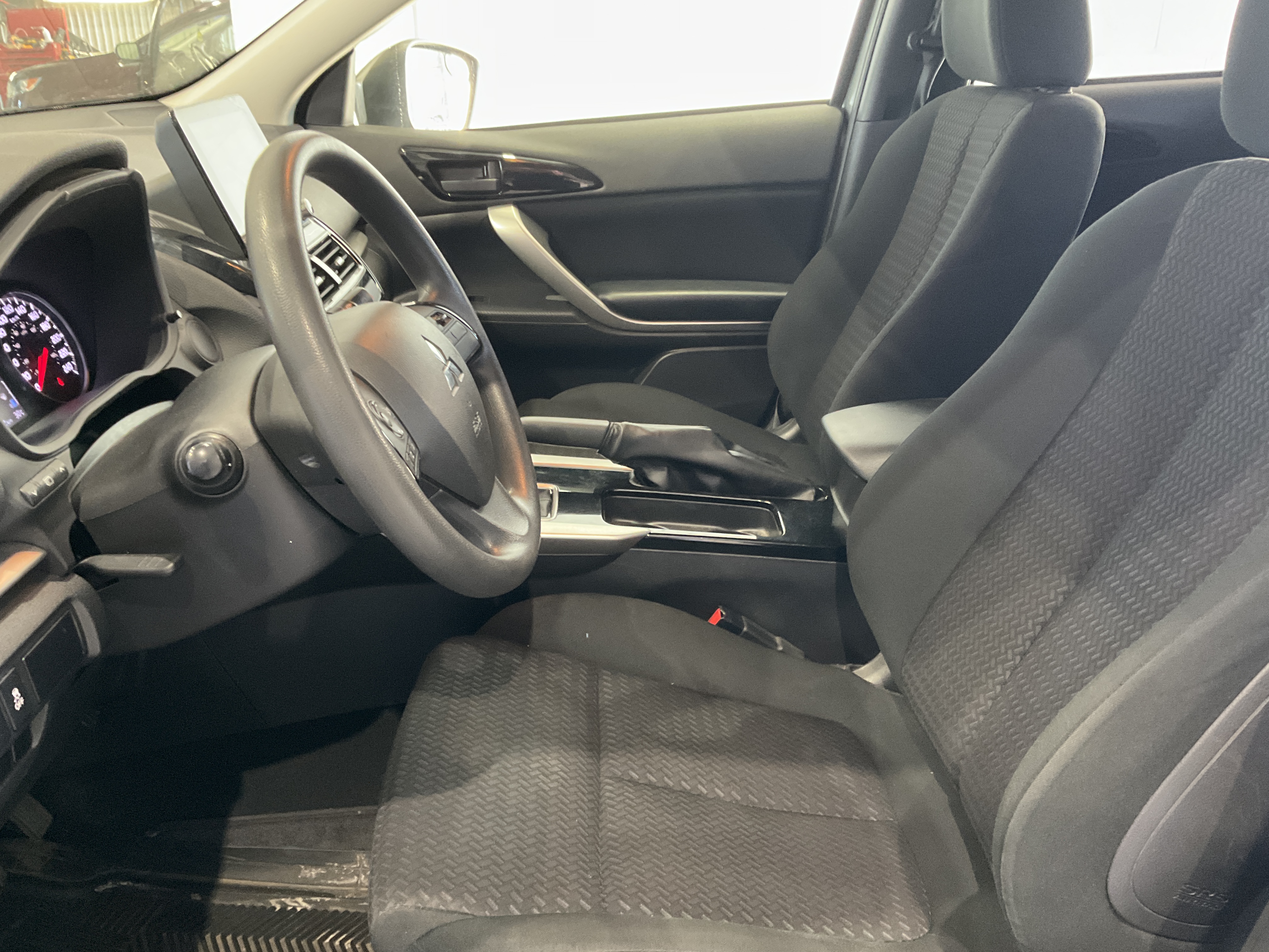 2022 Mitsubishi Eclipse Cross ES