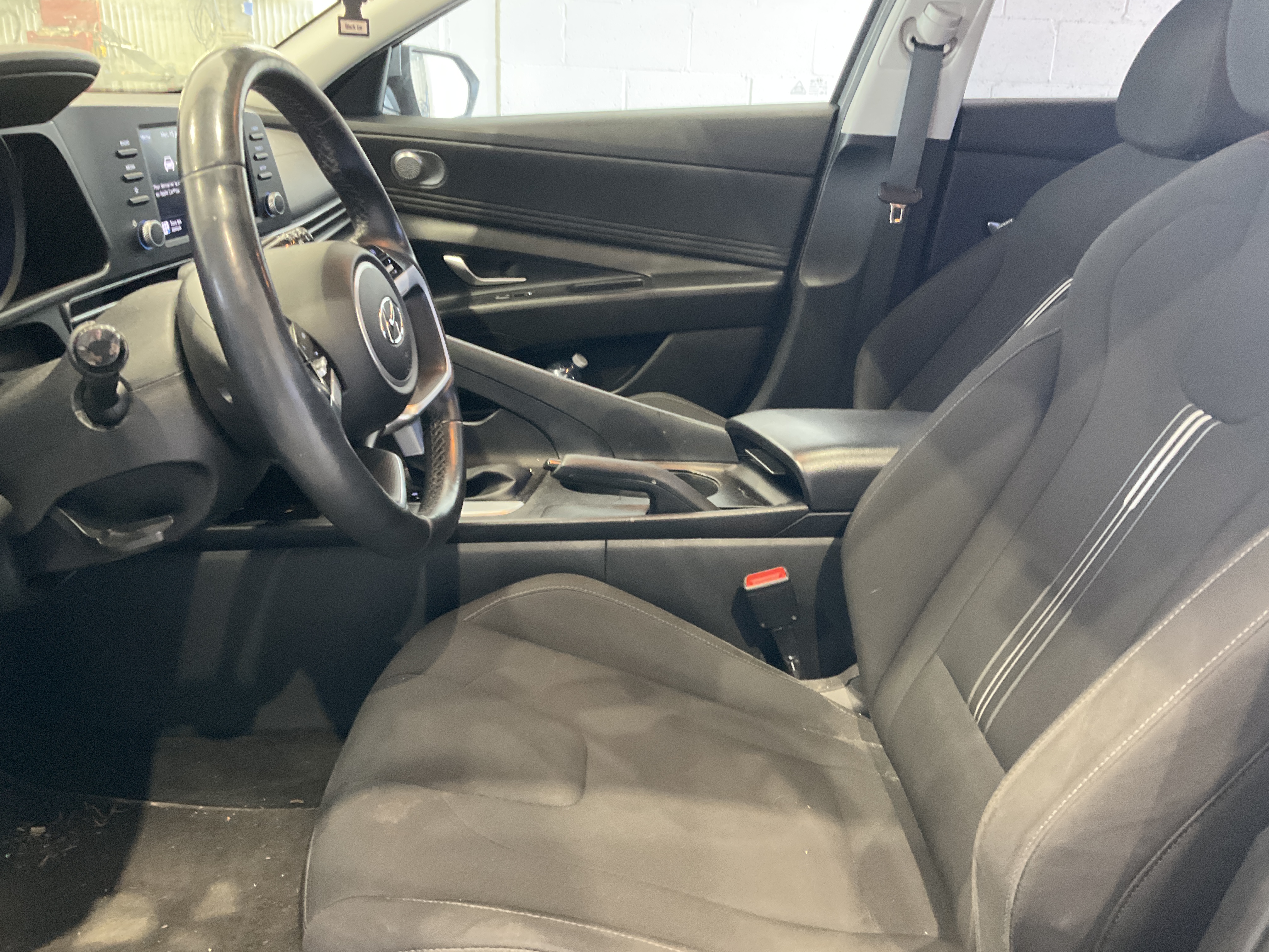 HYUNDAI ELANTRA 2022 - 6