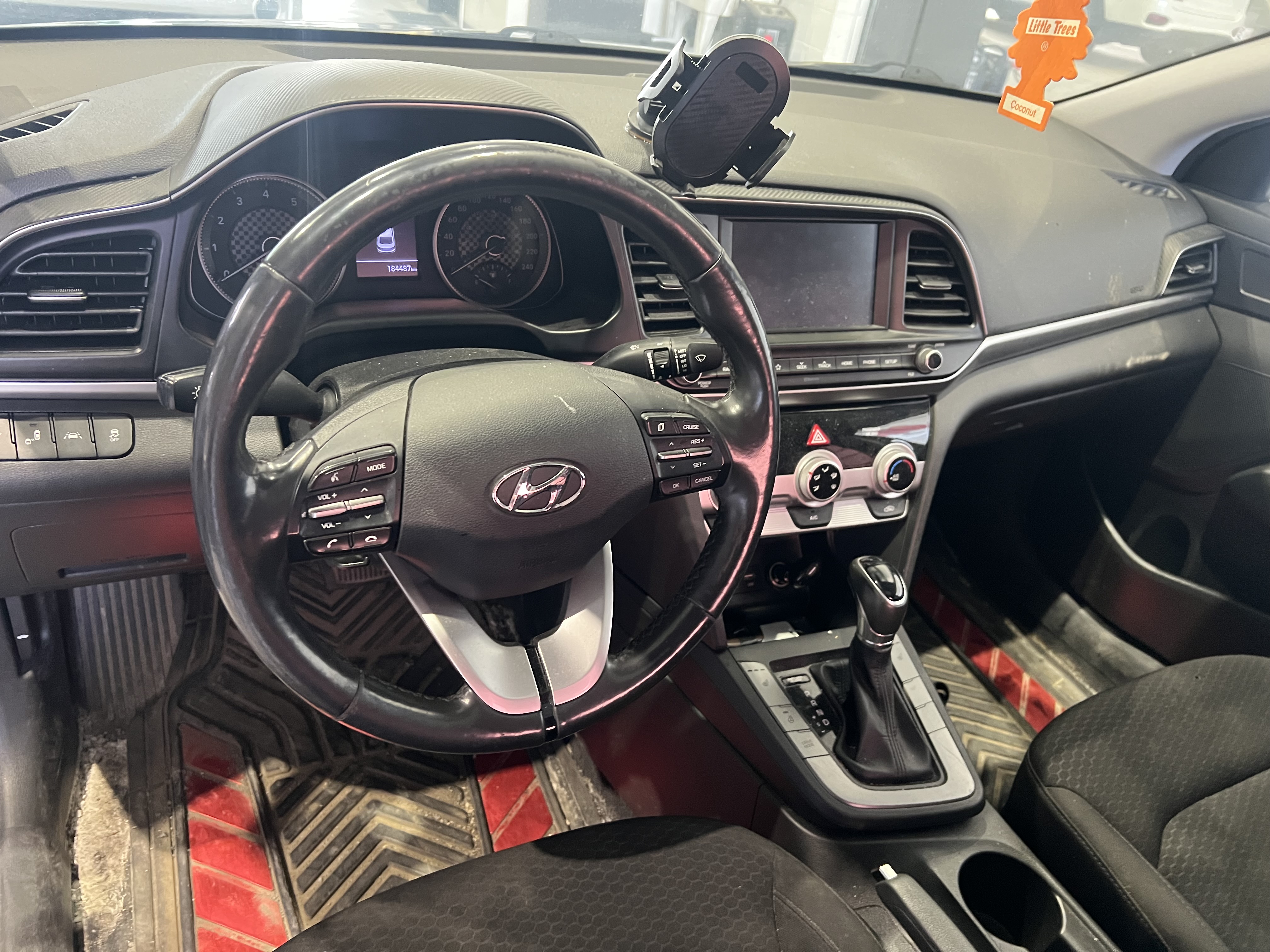 2020 Hyundai Elantra Preferred avec ensemble Soleil et sécurité