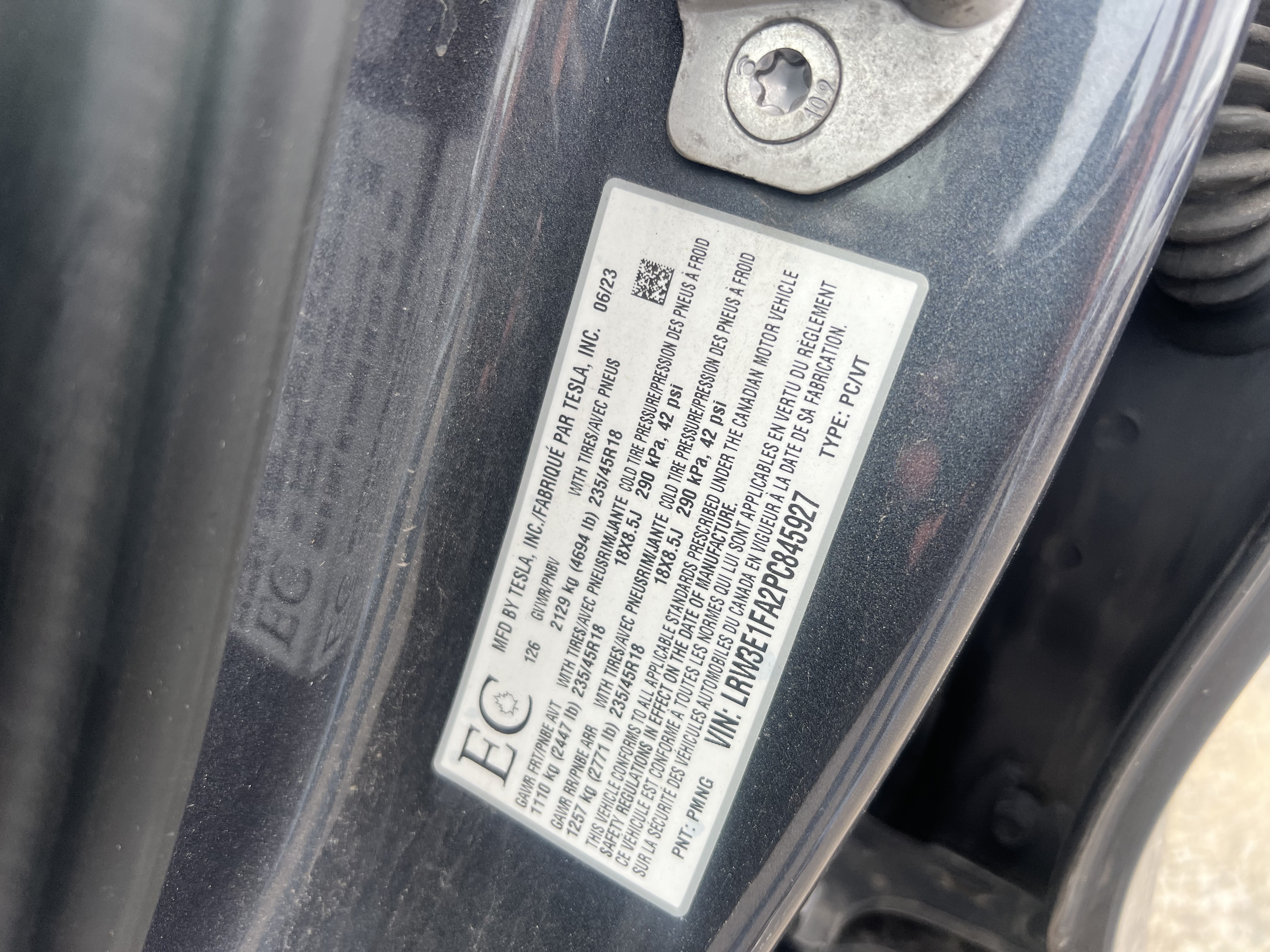 2023 Tesla Model 3 RWD