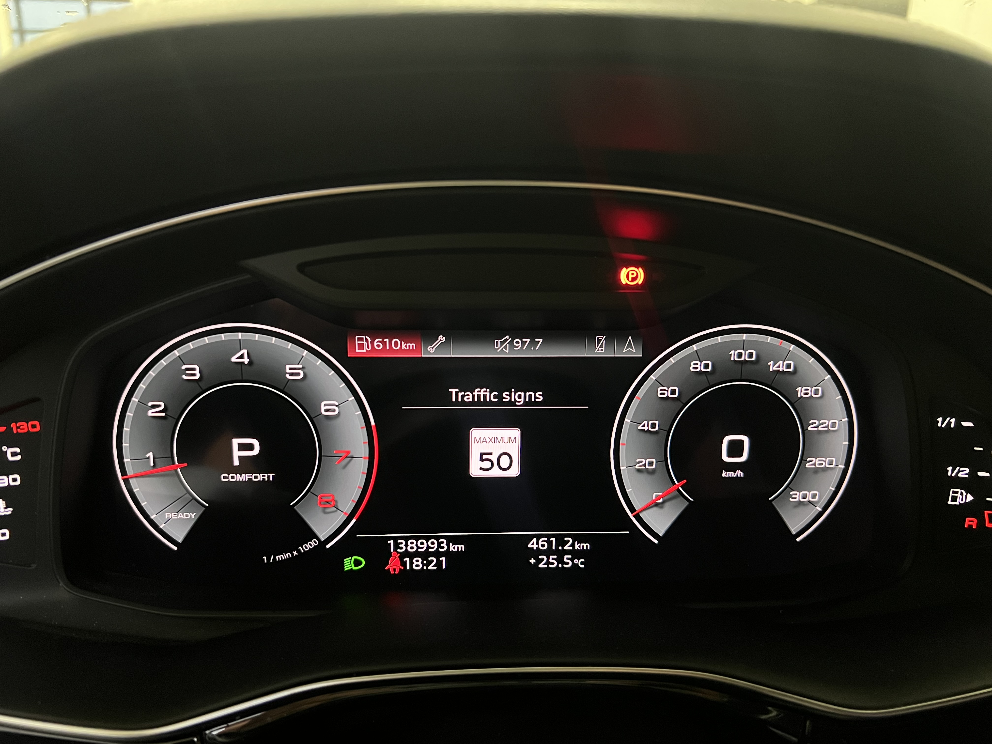 AUDI Q8 2022 - 8