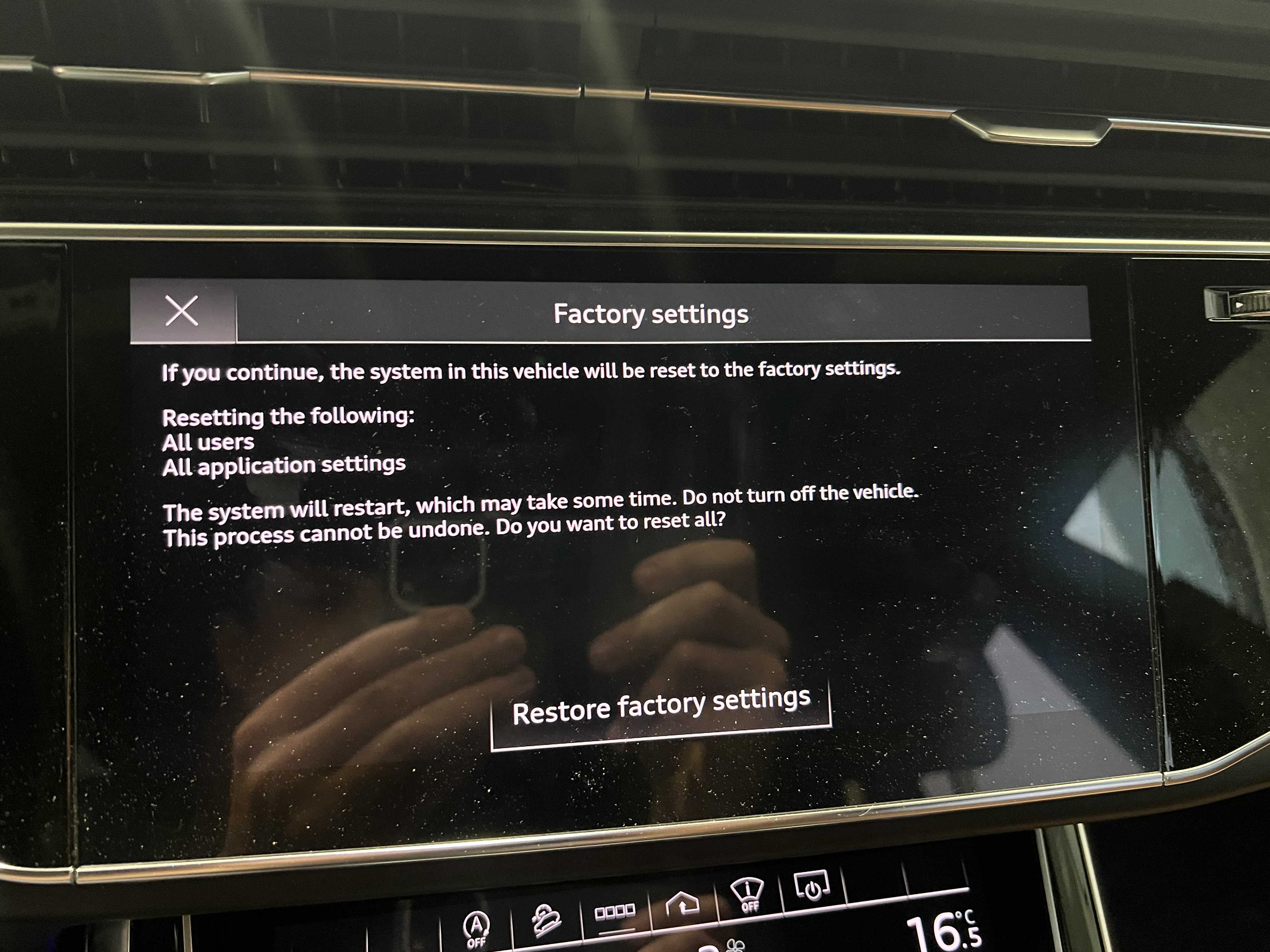 AUDI Q8 2022 - 9