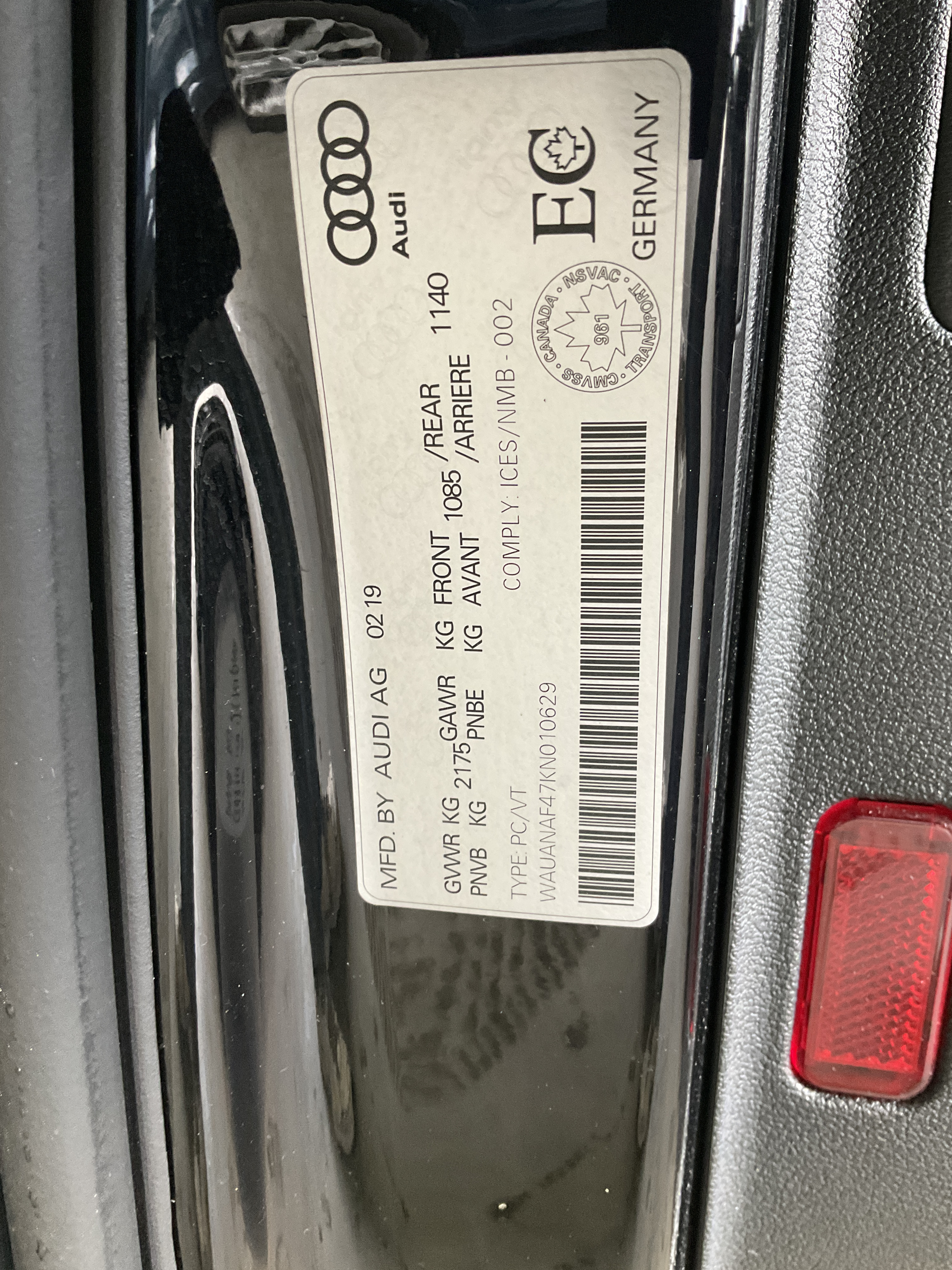 AUDI A4 SEDAN 2019 - 8