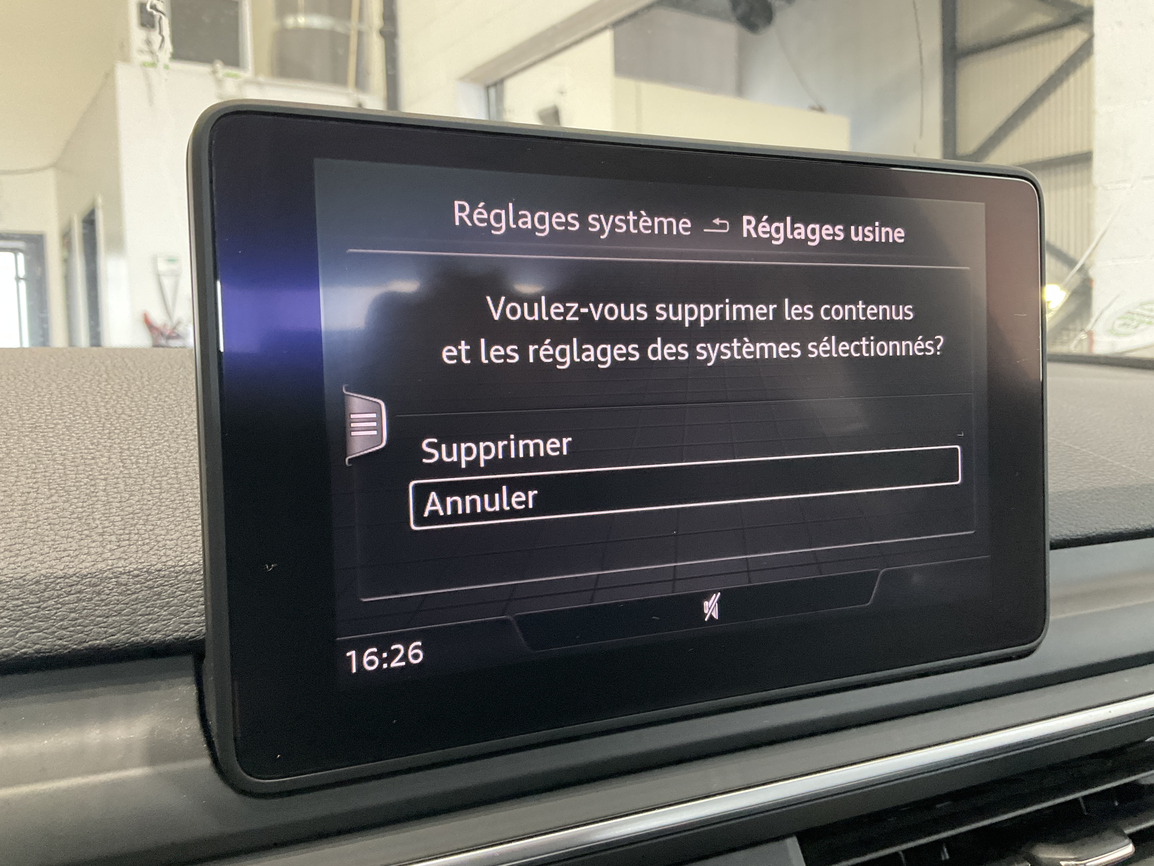 AUDI A4 SEDAN 2019 - 12