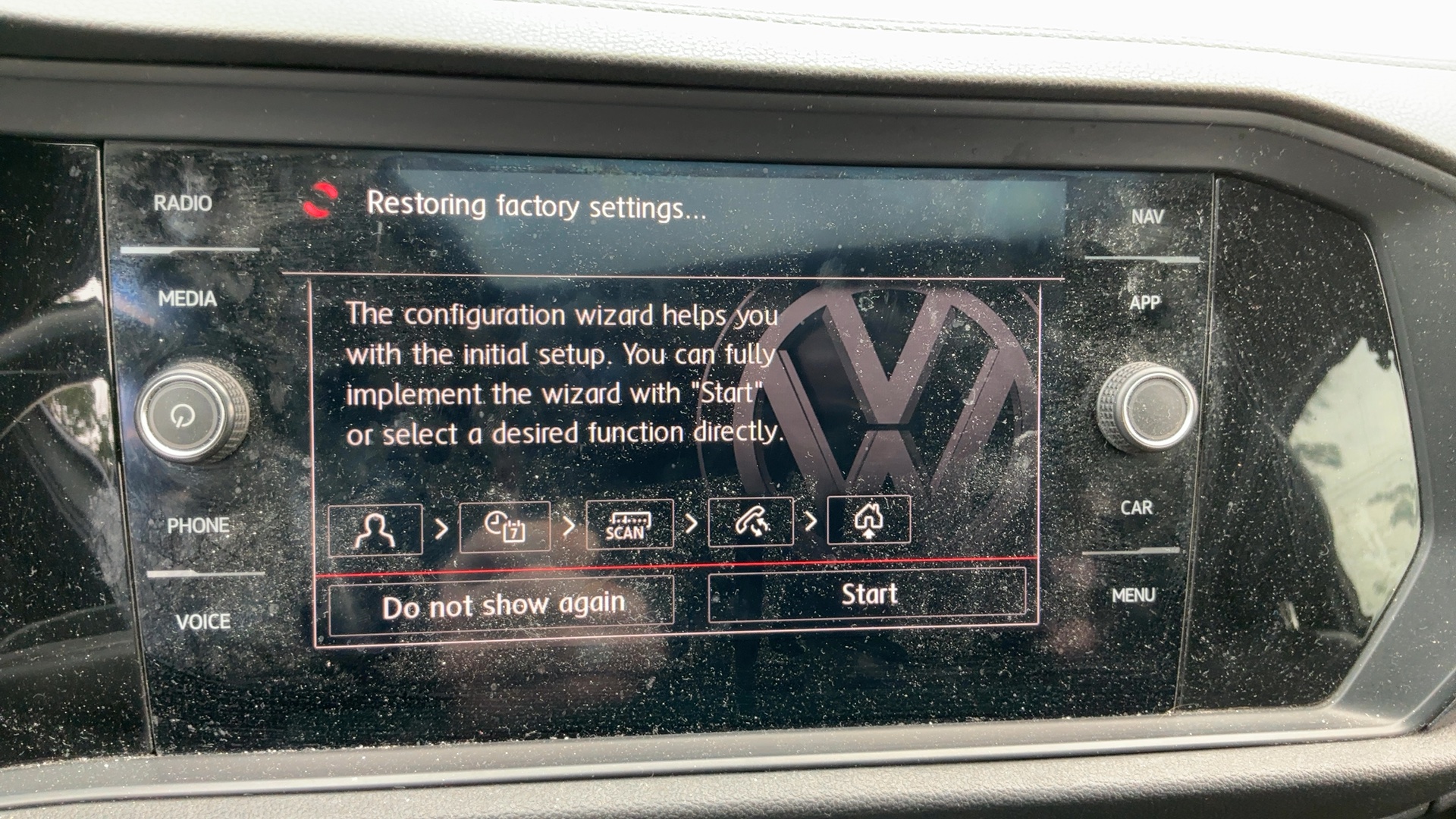 VOLKSWAGEN JETTA 2020 - 10