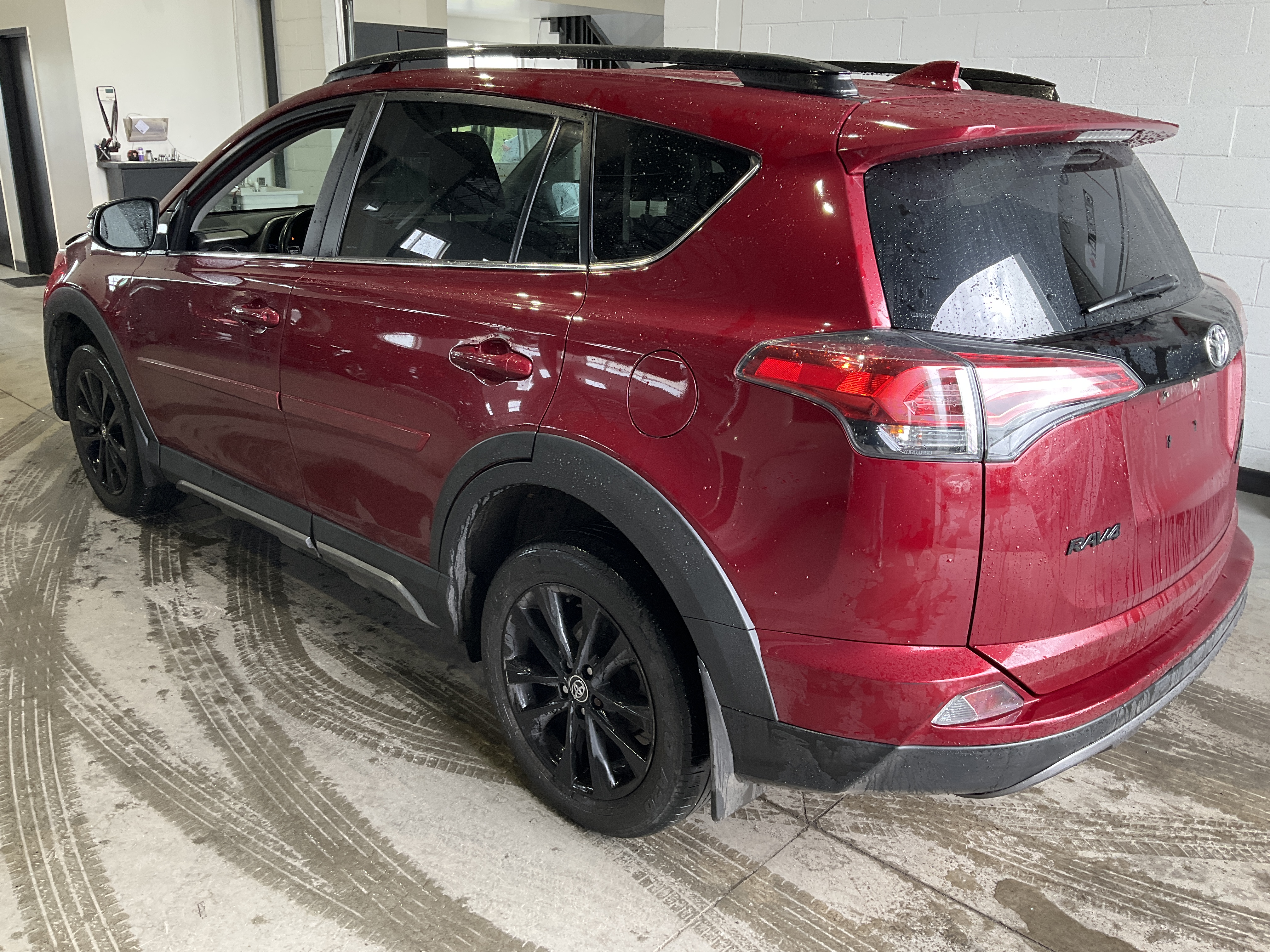 2018 Toyota RAV4 XLE