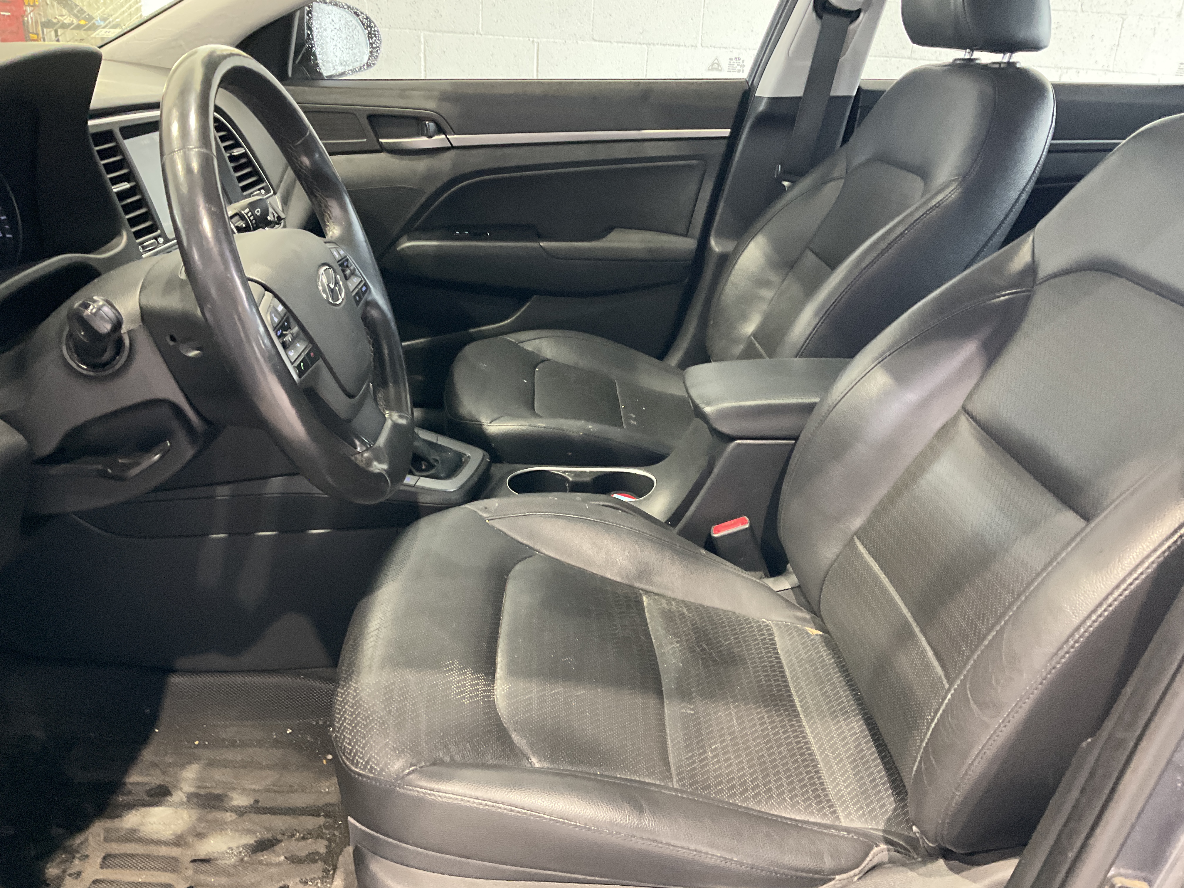 HYUNDAI ELANTRA 2017 - 6