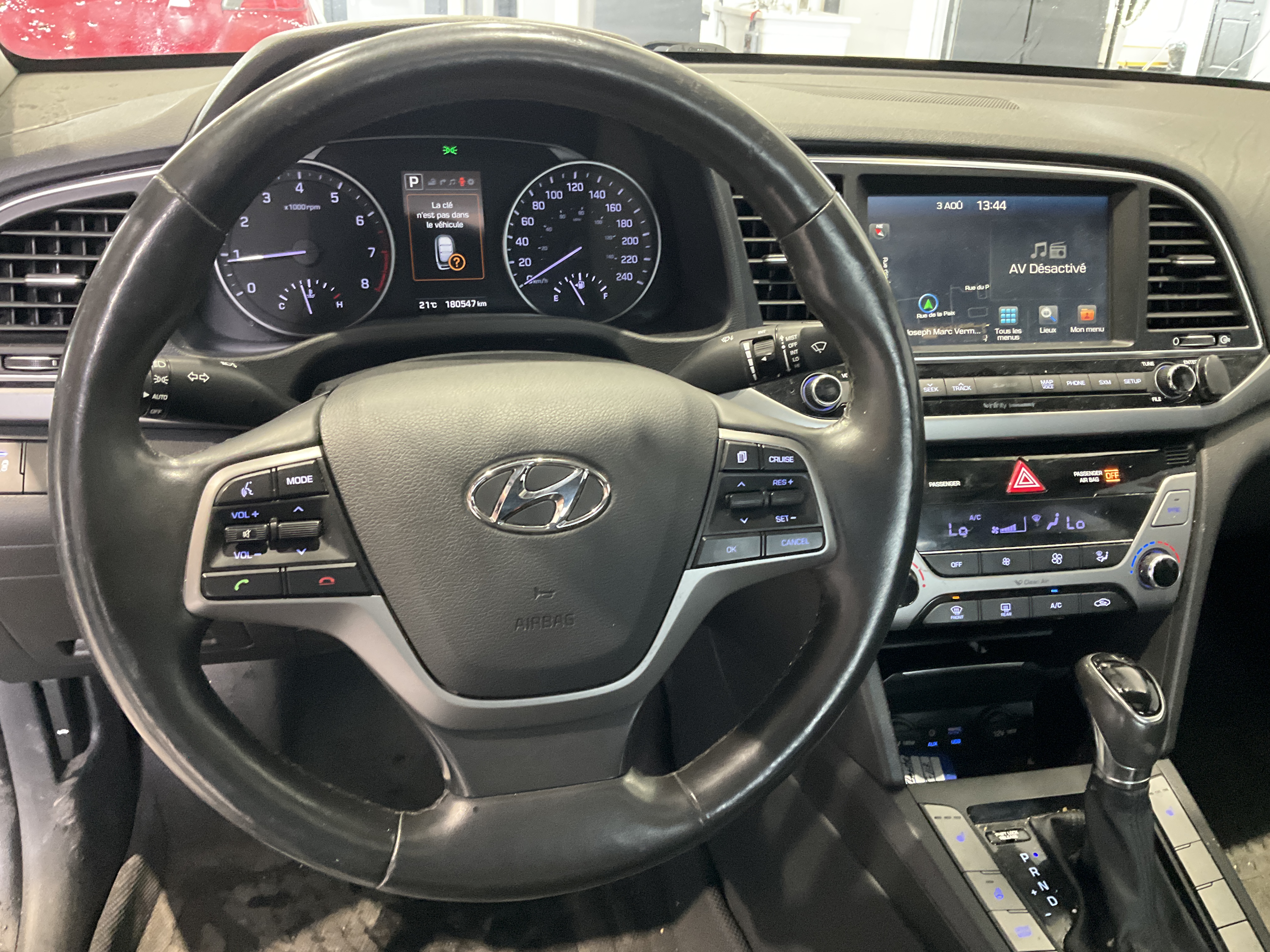 HYUNDAI ELANTRA 2017 - 9