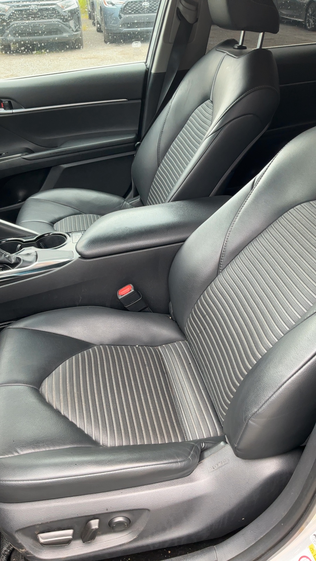 TOYOTA CAMRY 2019 - 5