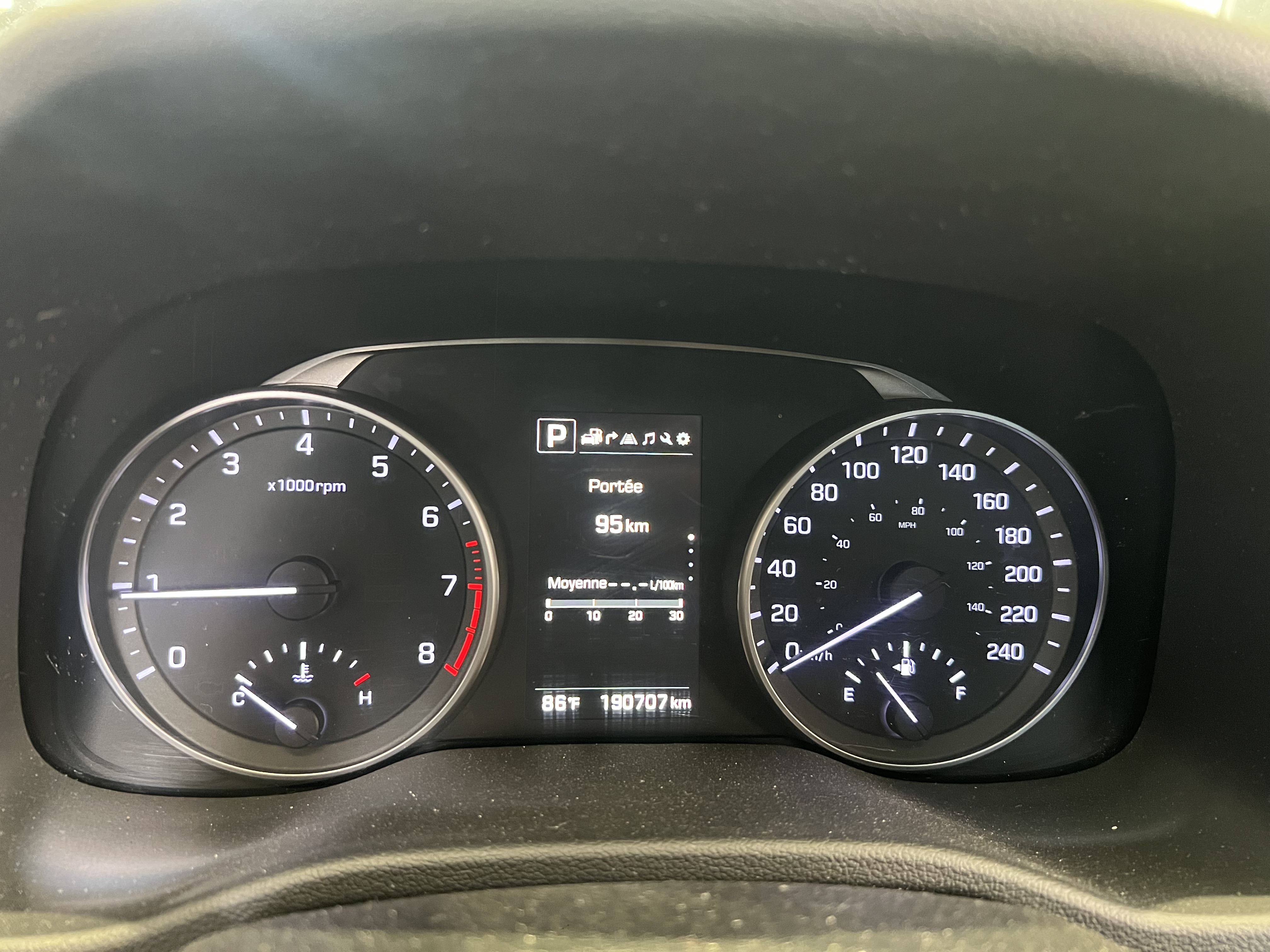 HYUNDAI ELANTRA 2017 - 10