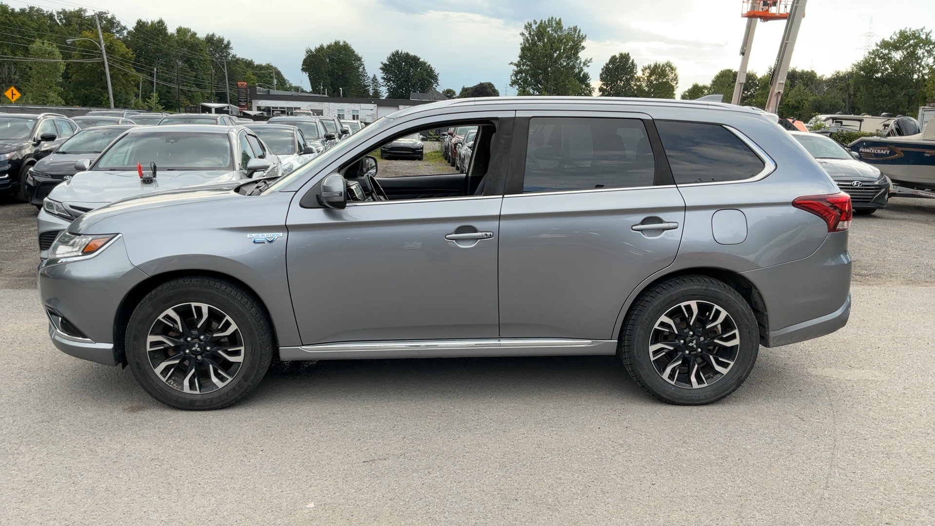 2018 Mitsubishi Outlander PHEV