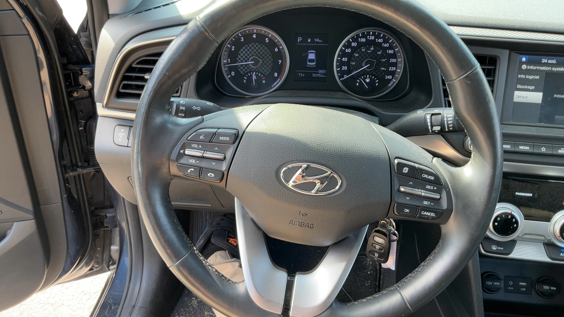 HYUNDAI ELANTRA 2020 - 11
