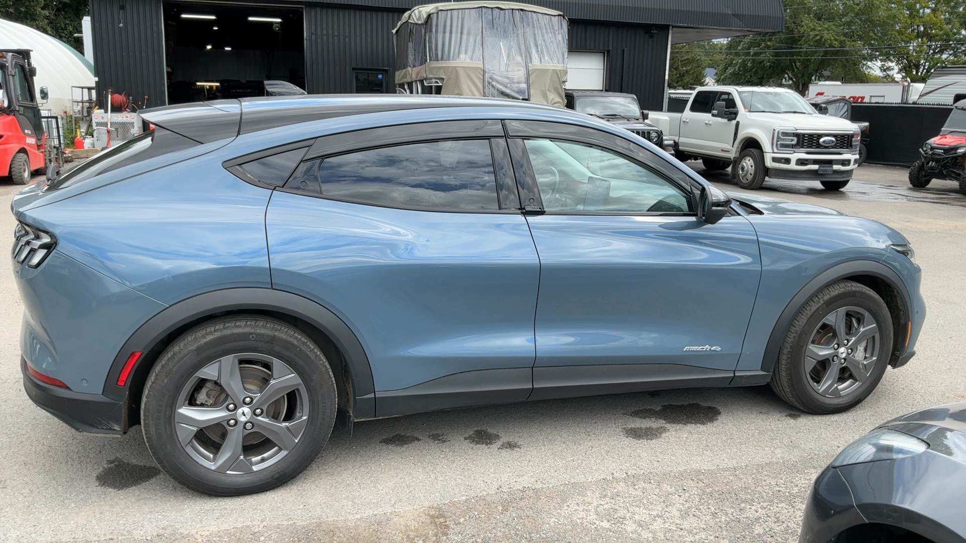2023 Ford Mustang Mach-E Sélect