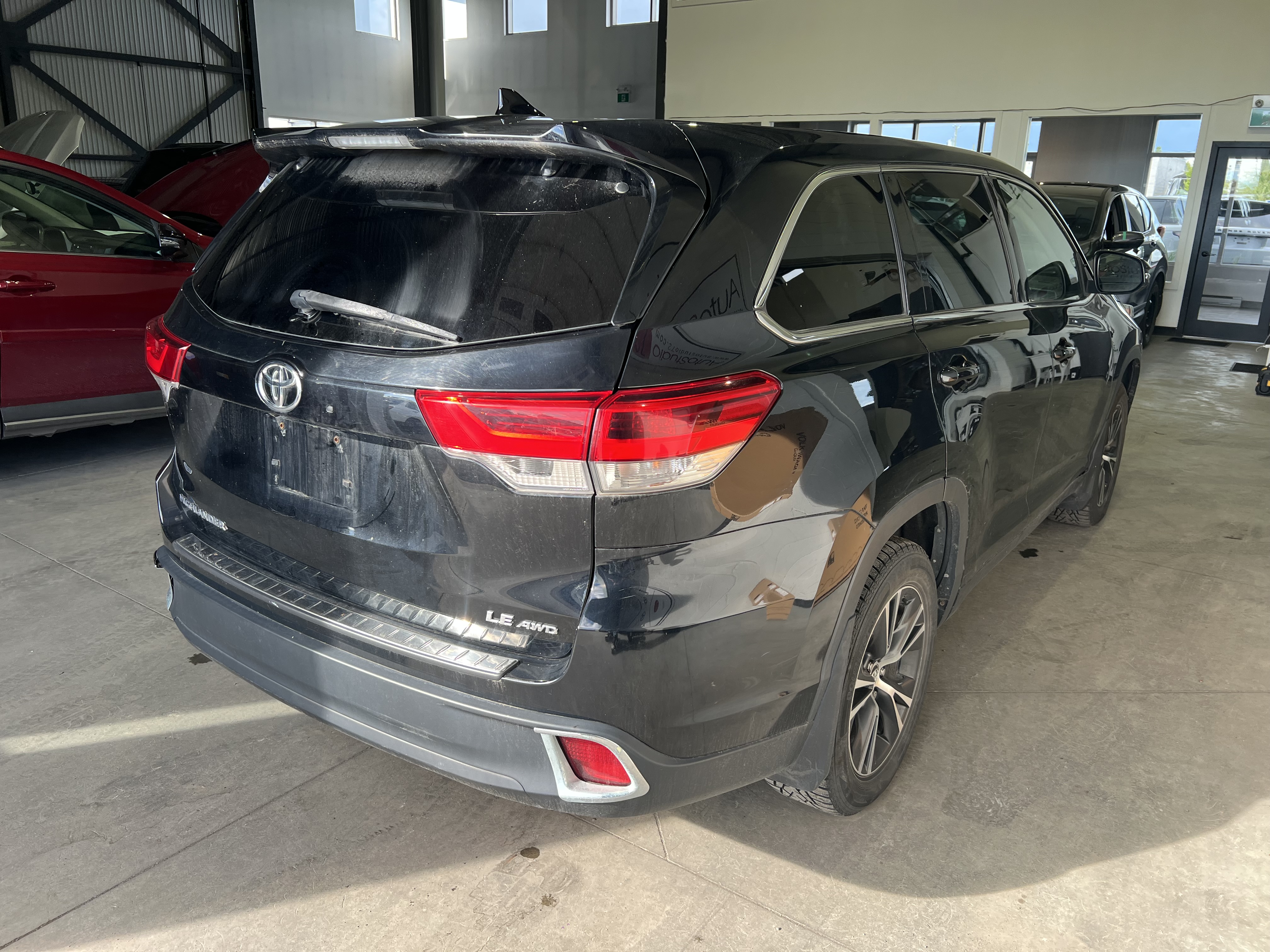 2018 Toyota Highlander LE