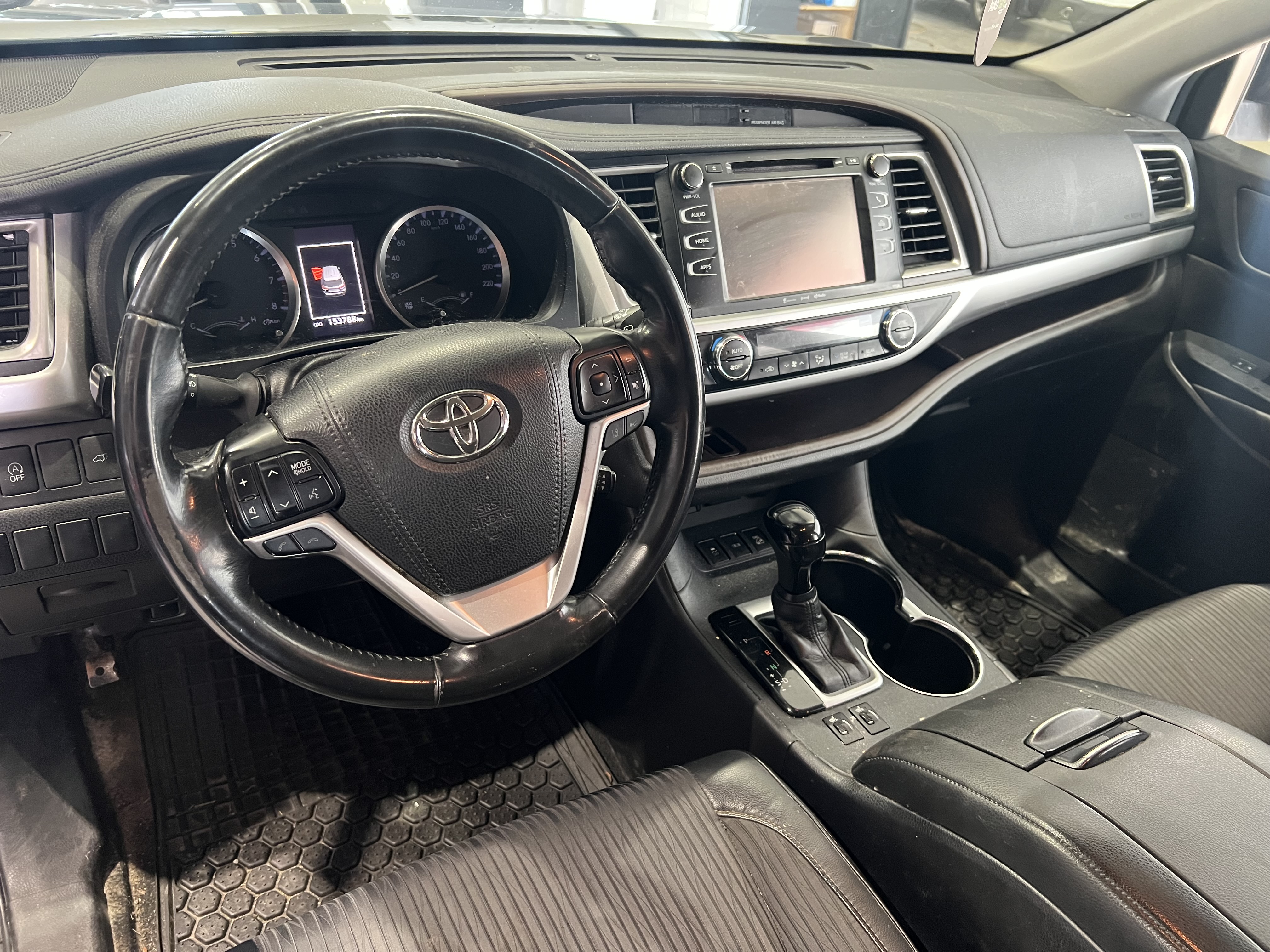 2018 Toyota Highlander LE