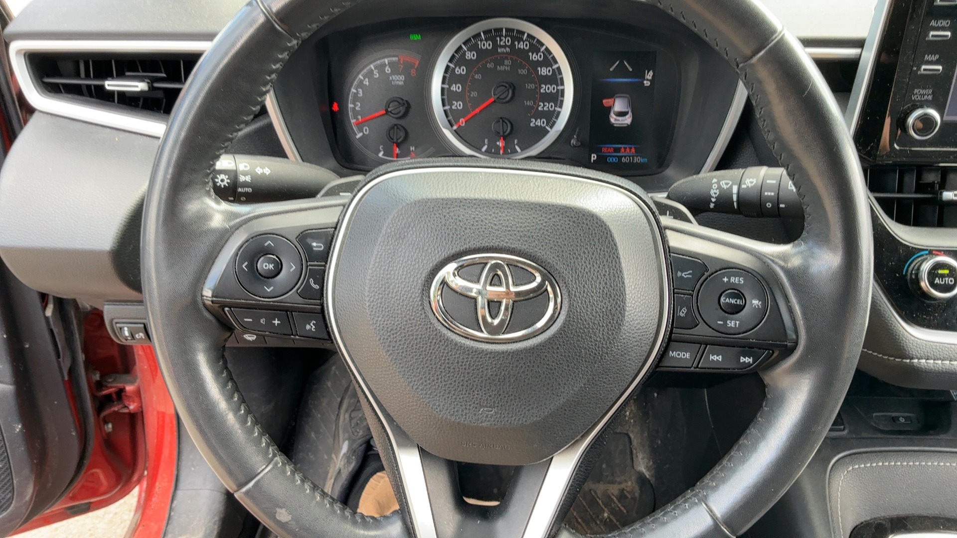 TOYOTA COROLLA HATCHBACK 2019 - 11
