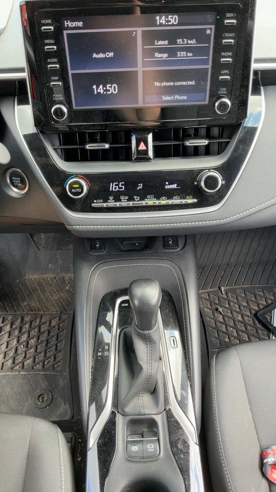 TOYOTA COROLLA HATCHBACK 2019 - 12