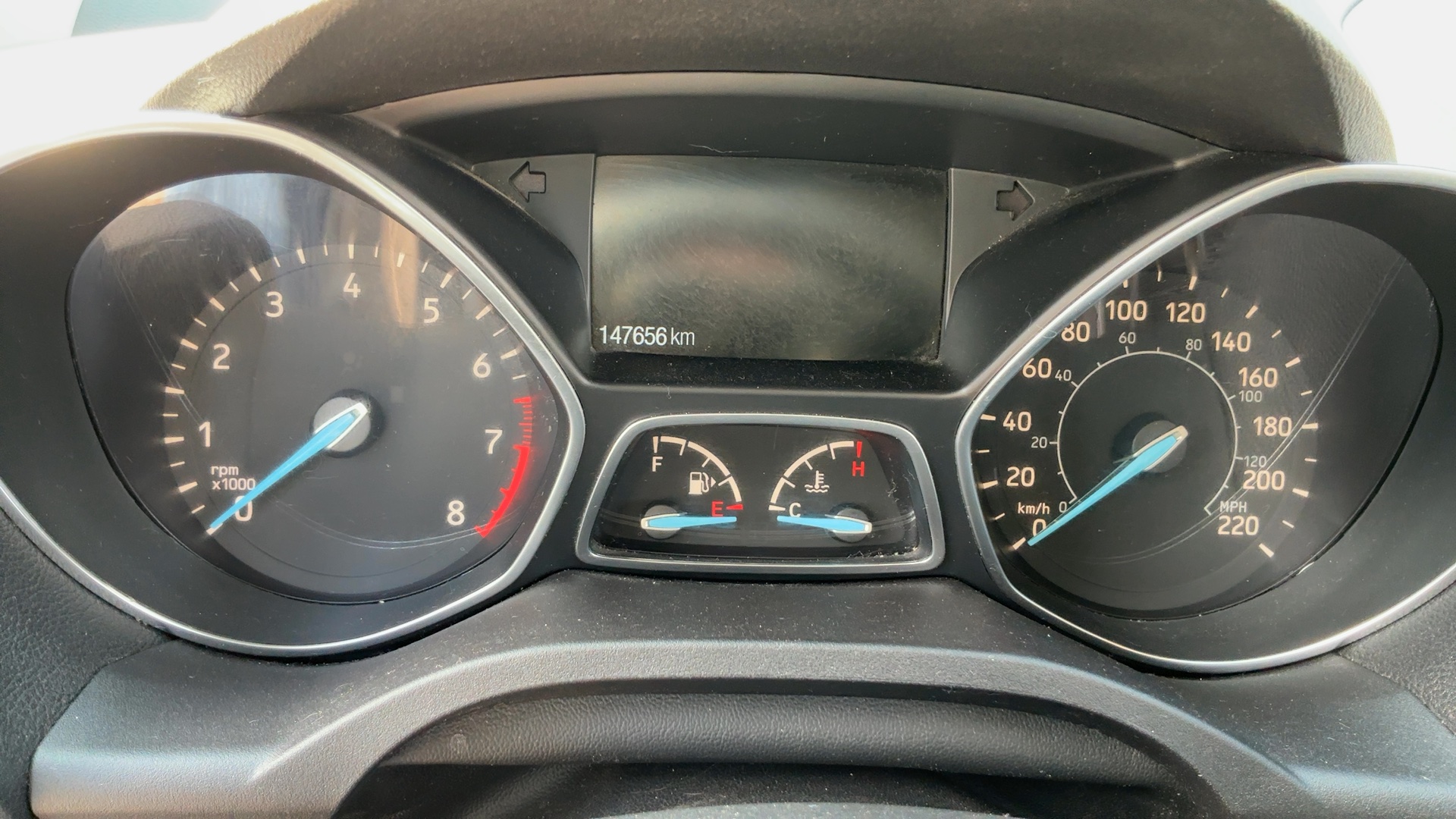 FORD ESCAPE 2019 - 12