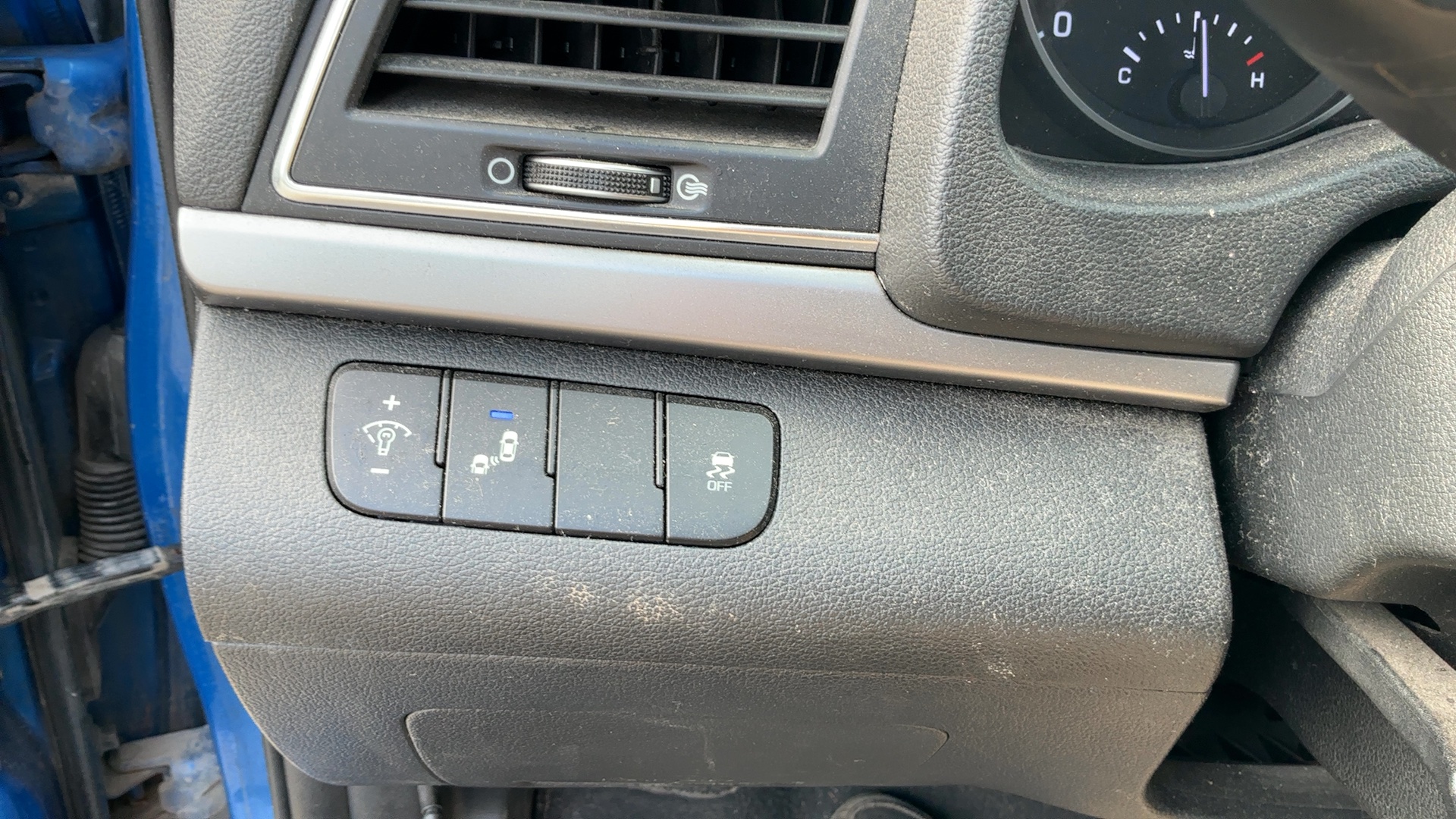 HYUNDAI ELANTRA 2018 - 10